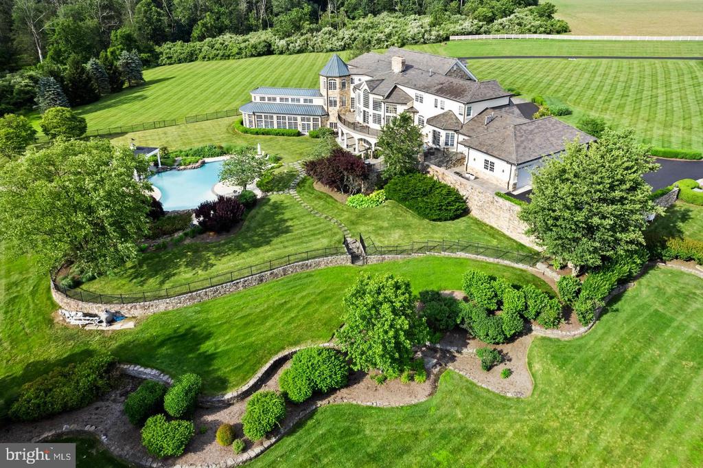 131 HARBOURTON WOODSVILLE ROAD