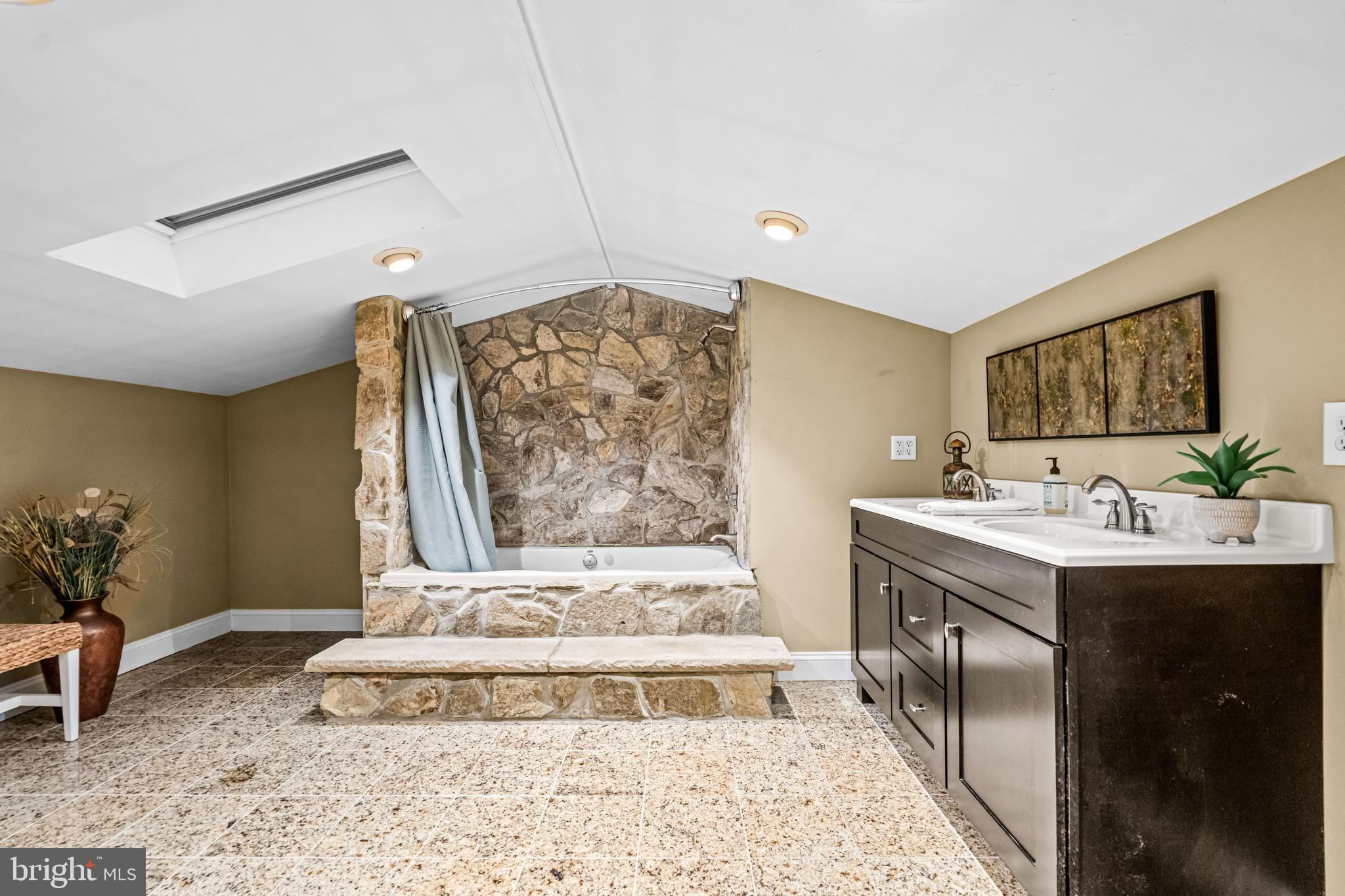 119 BENGAL BOULEVARD