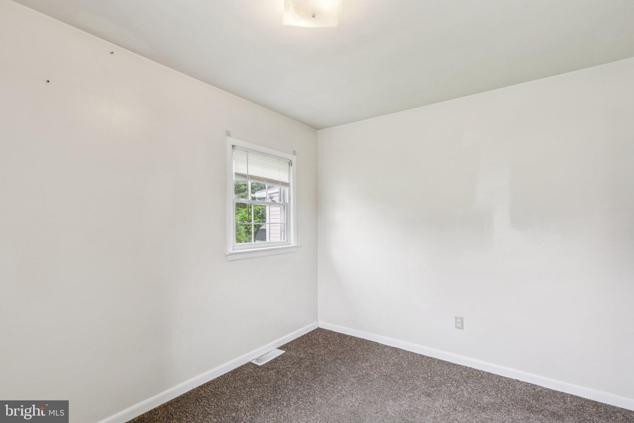 133 Lincoln Dr