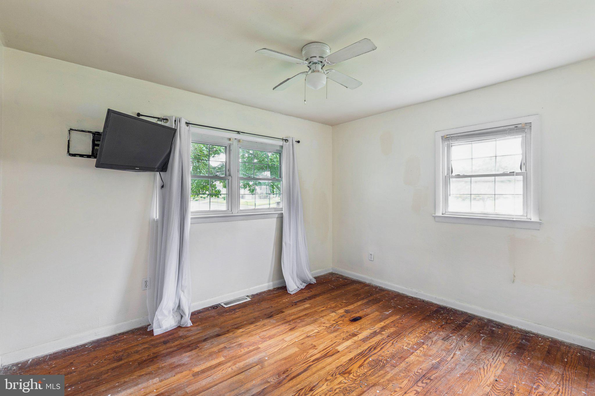 133 Lincoln Dr