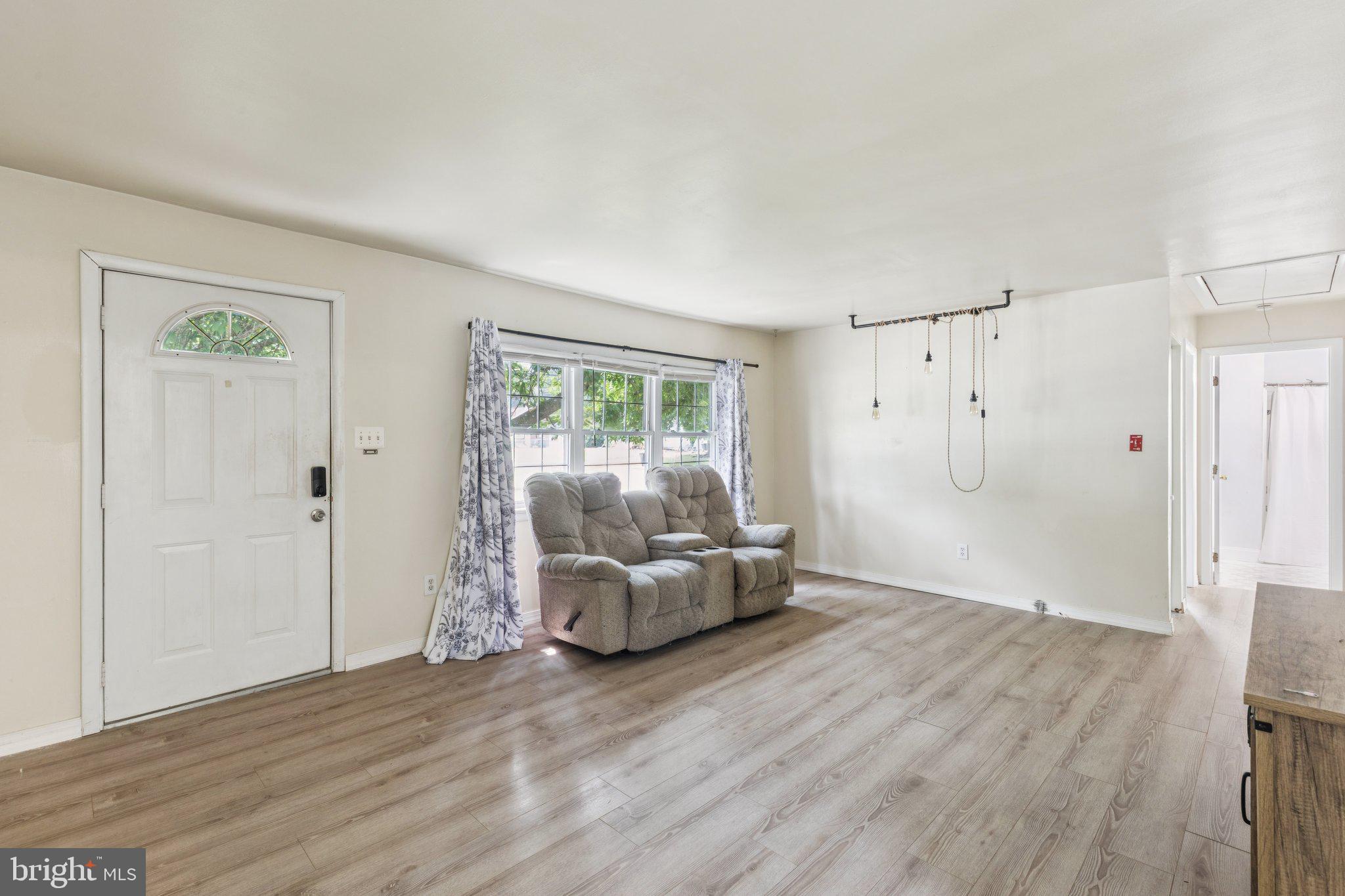 133 Lincoln Dr