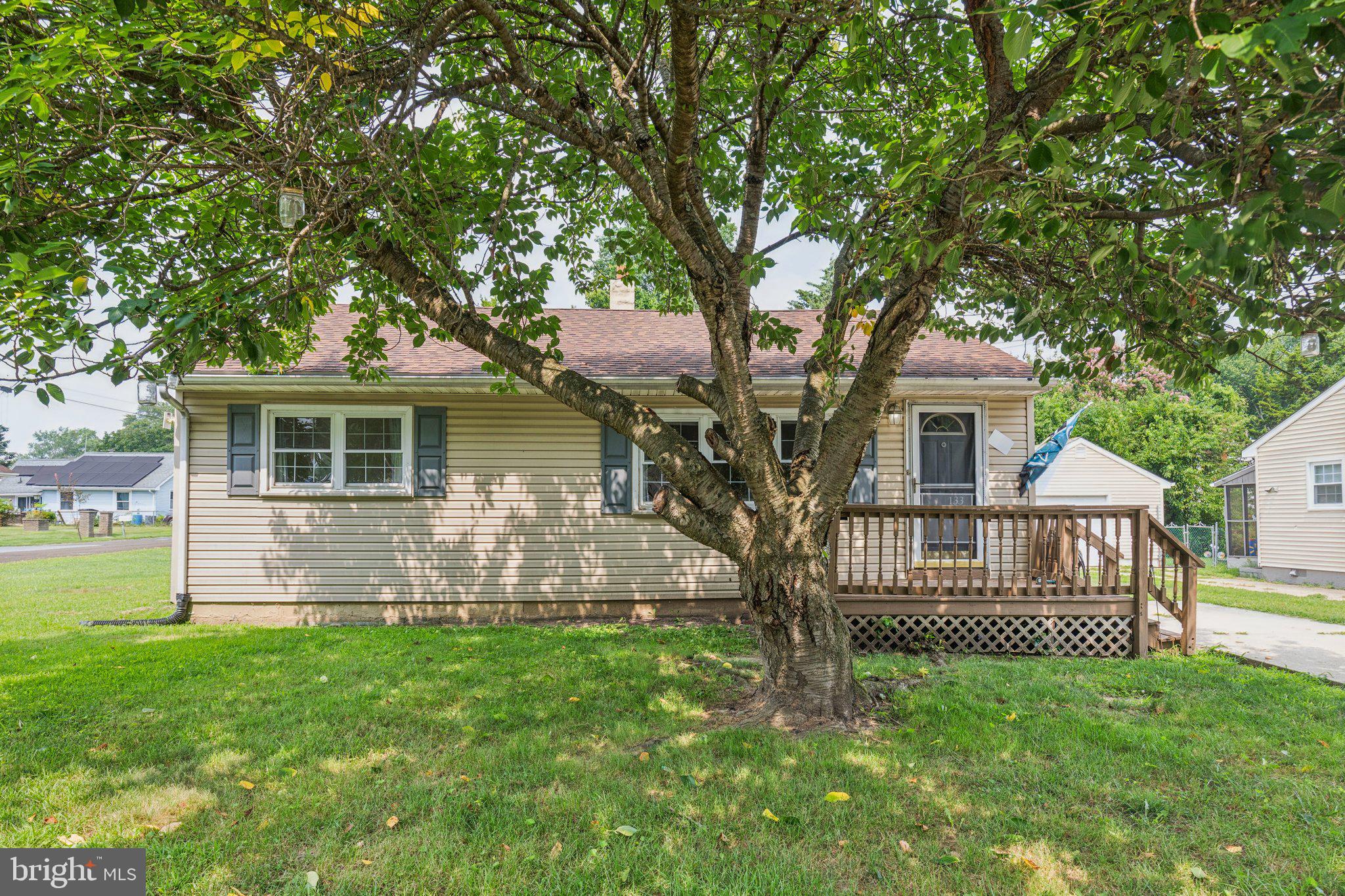 133 Lincoln Dr