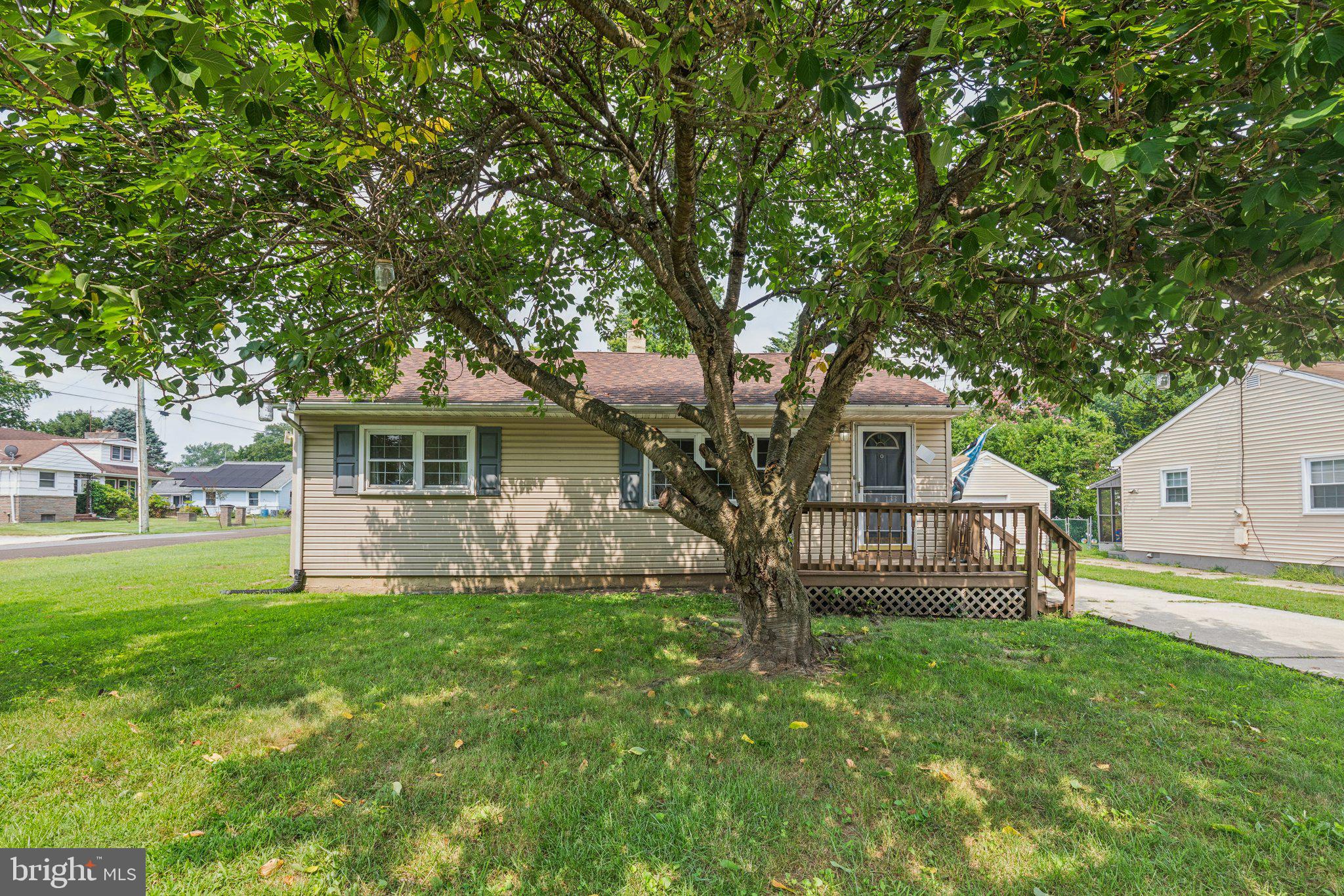 133 Lincoln Dr