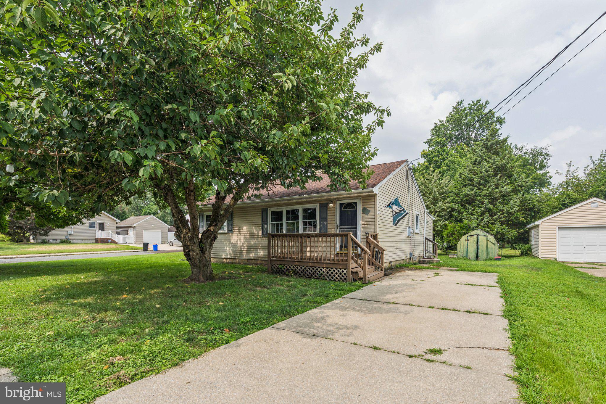 133 Lincoln Dr