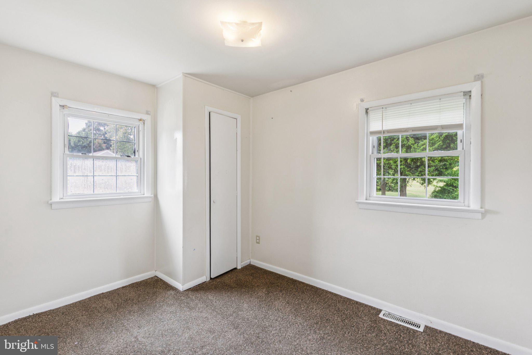 133 Lincoln Dr