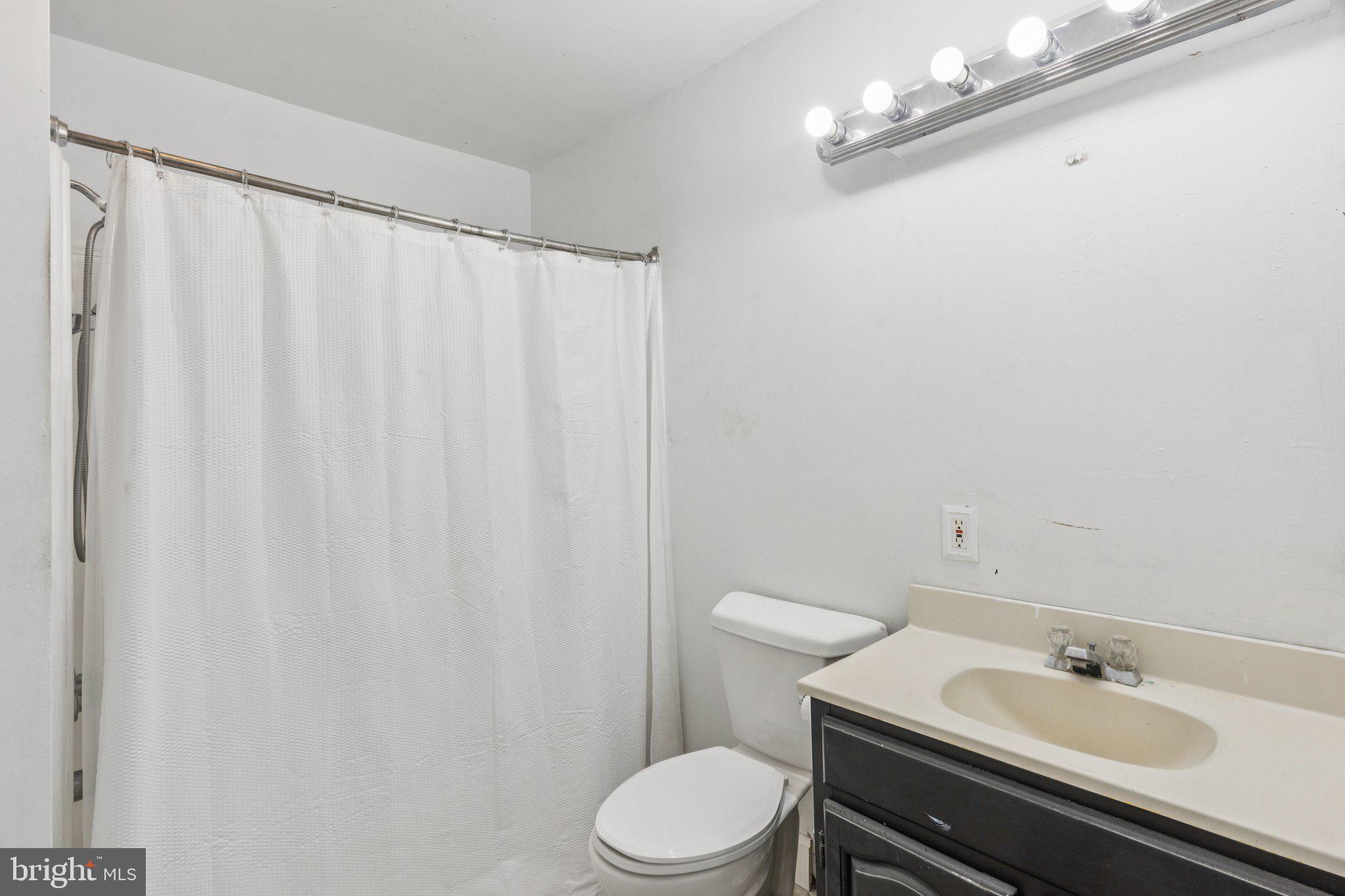 133 Lincoln Dr