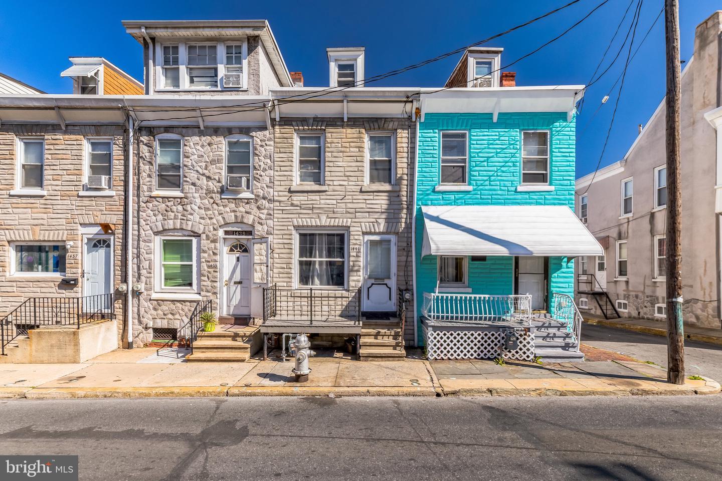 1439 Cotton St