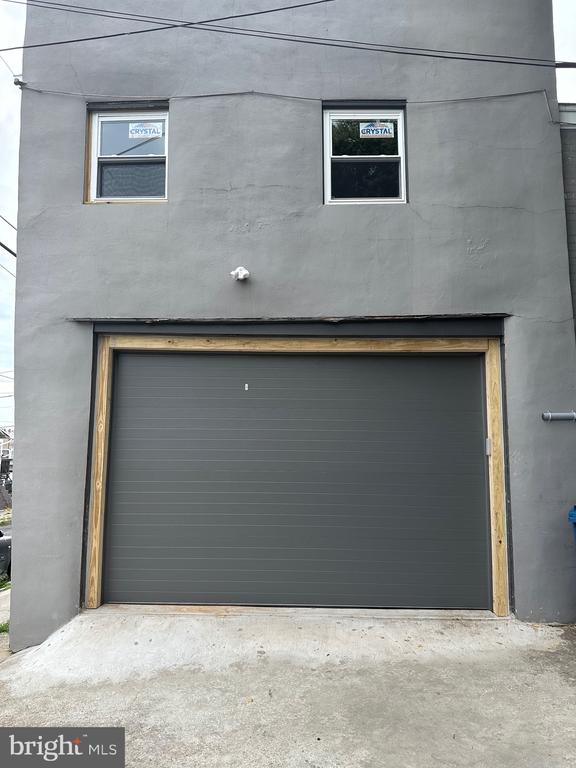 1500 Centre Ave