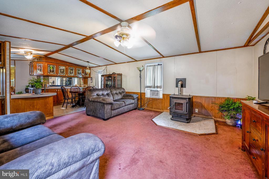 219 Long Lane Rd