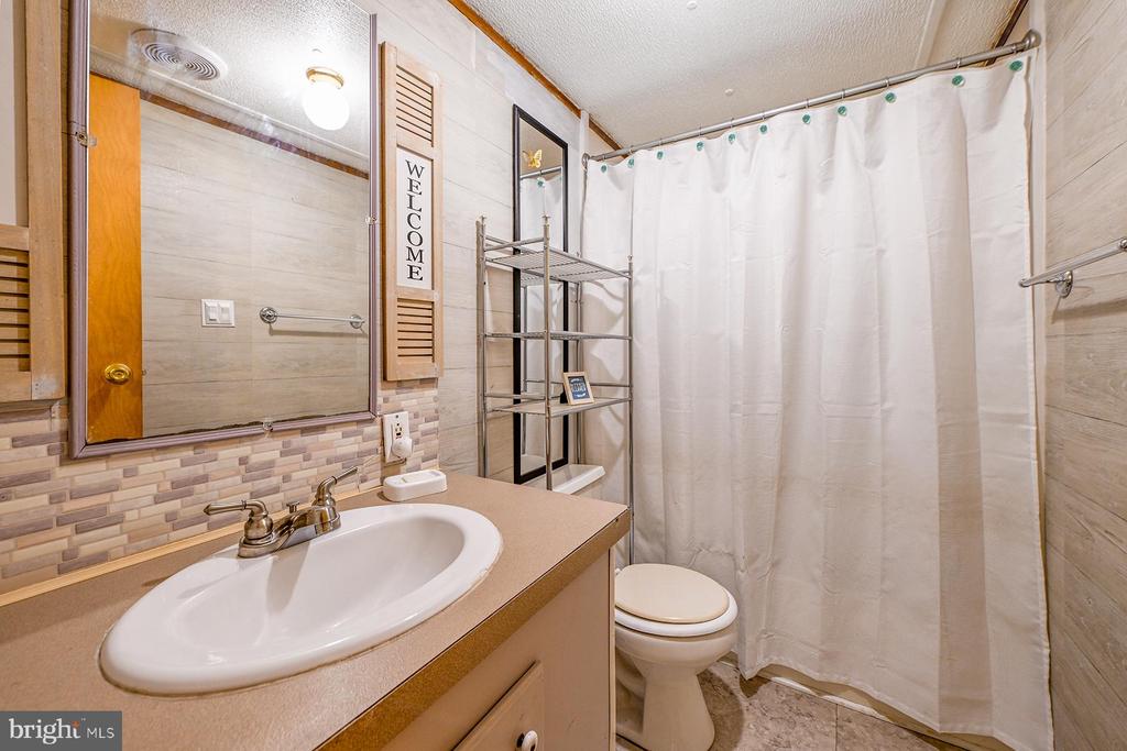 219 Long Lane Rd