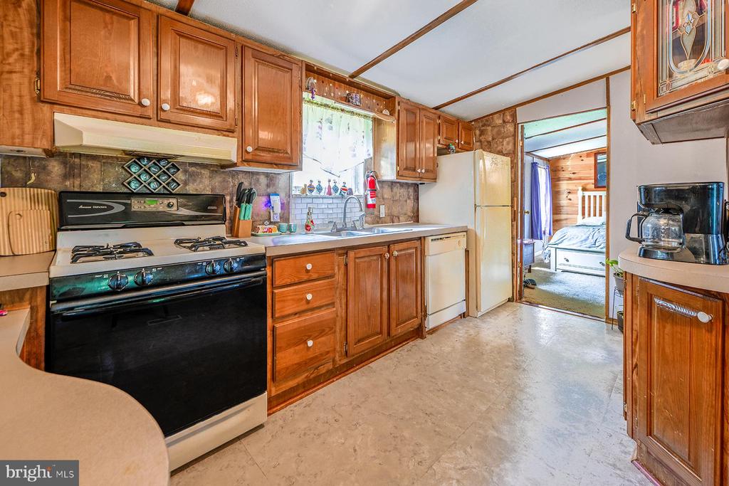219 Long Lane Rd