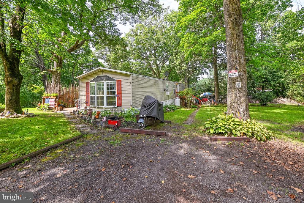 219 Long Lane Rd