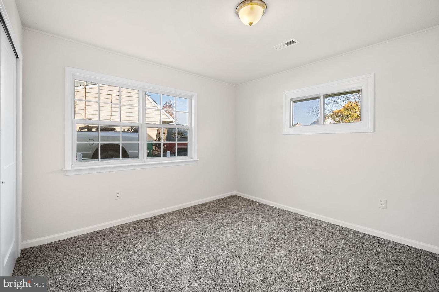 21 Plumtree Rd