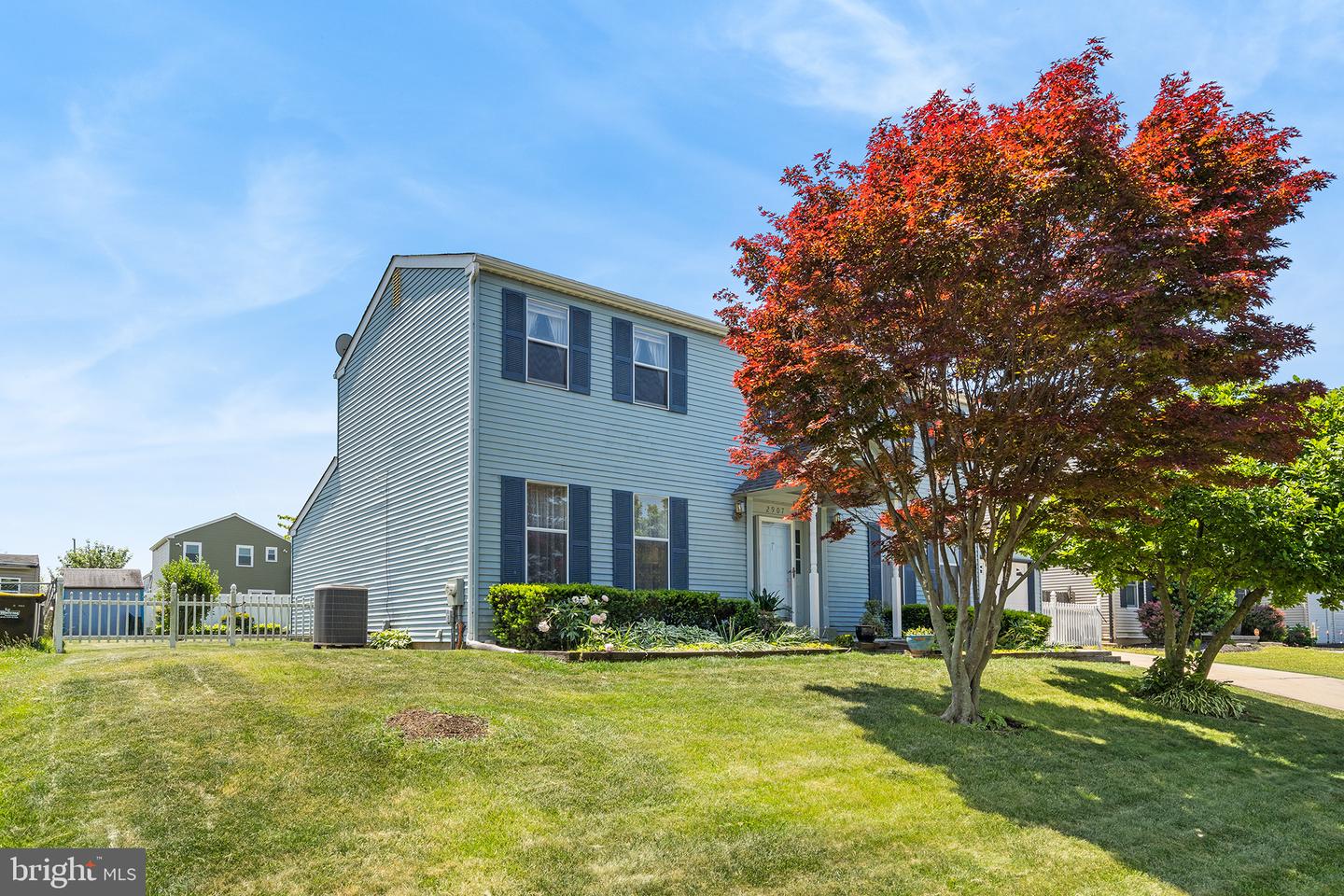 2907 Meredith Pl