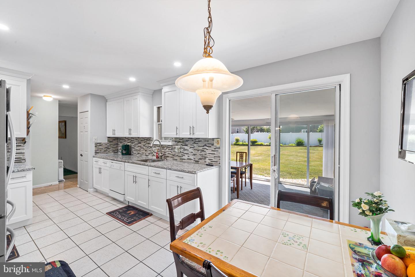 2907 Meredith Pl