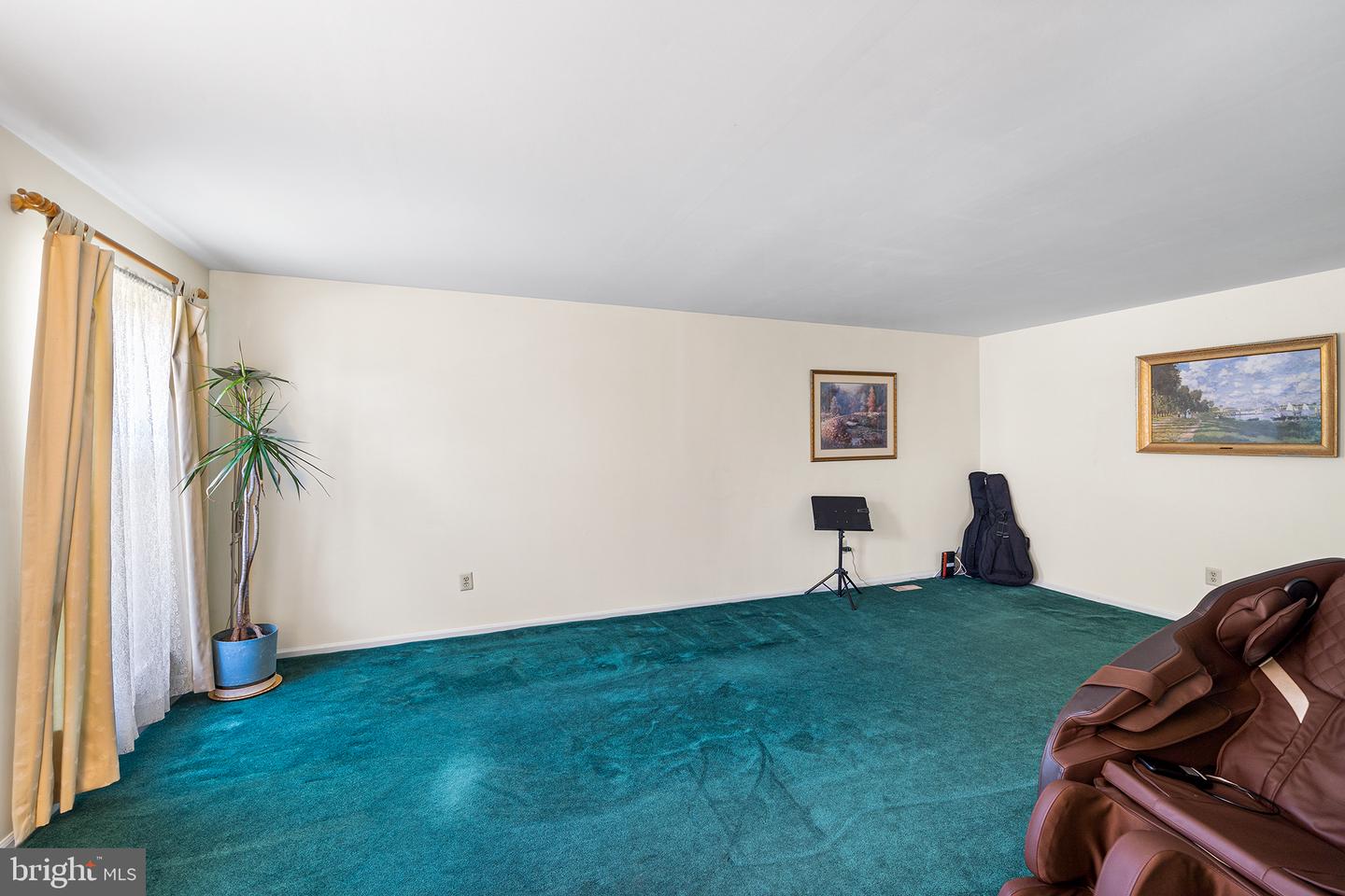 2907 Meredith Pl