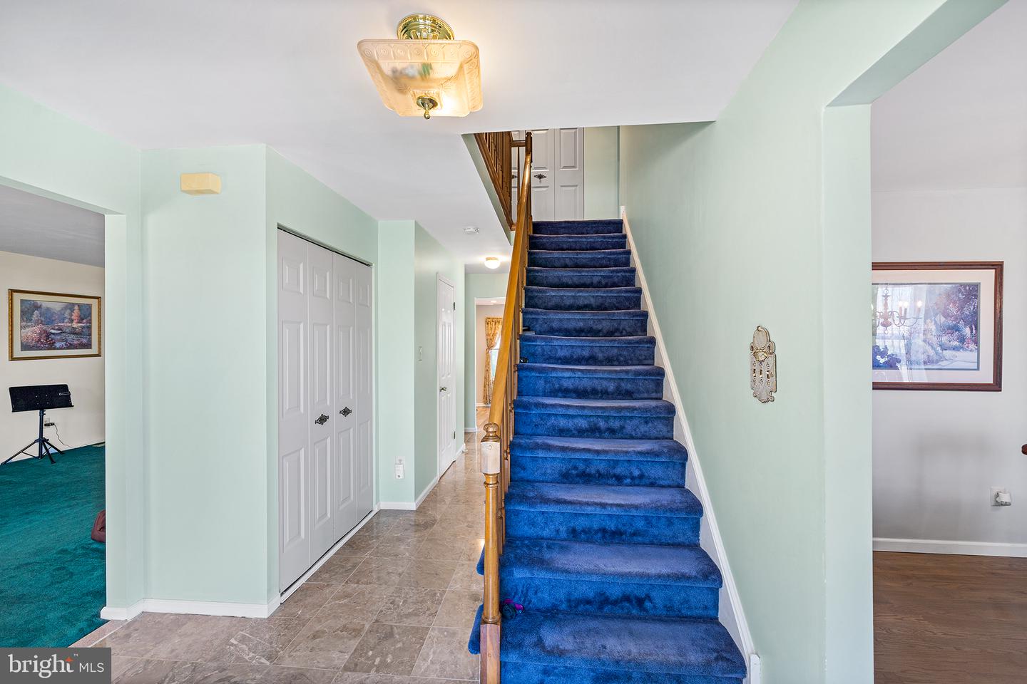 2907 Meredith Pl