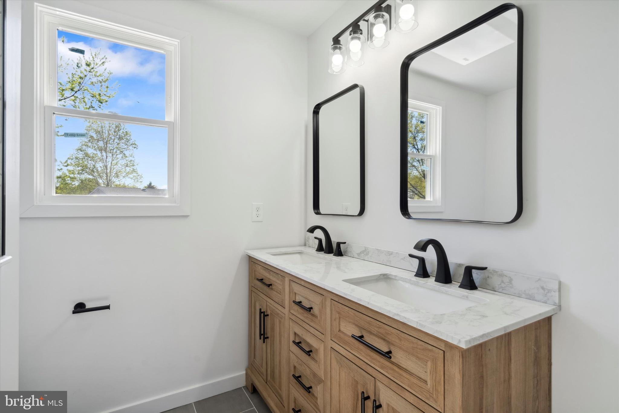 174 Lark Dr