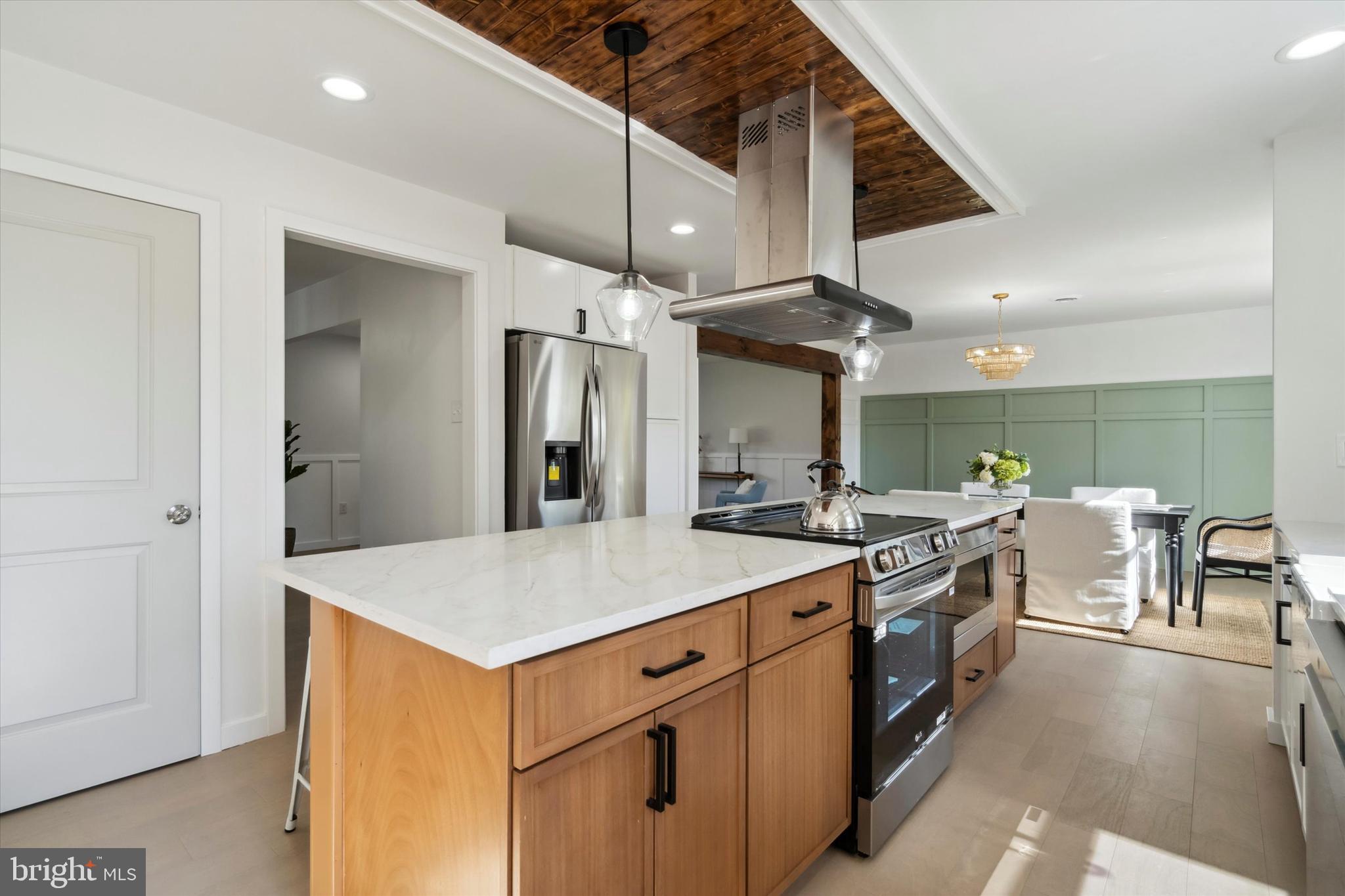 174 Lark Dr