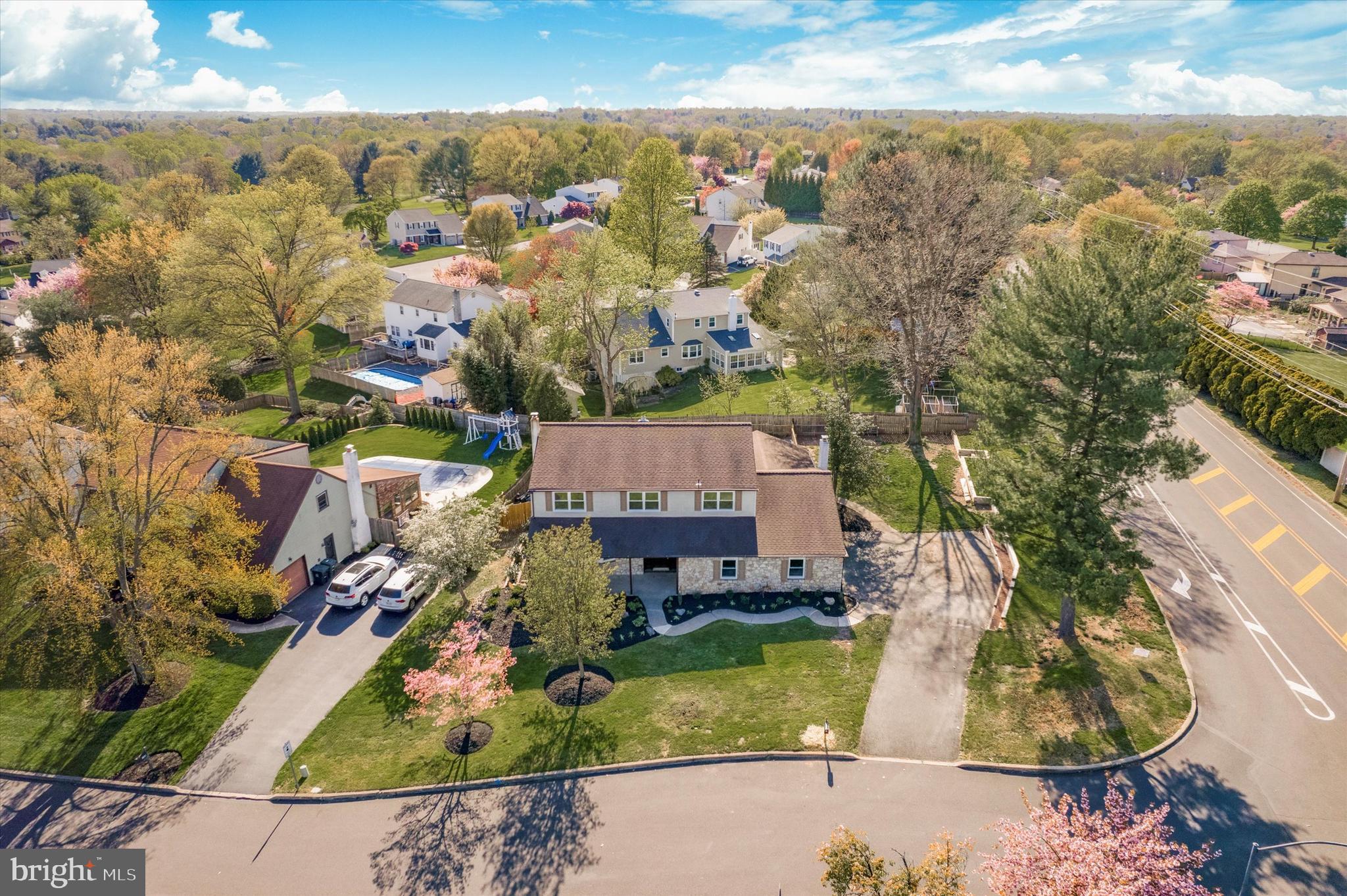 174 Lark Dr