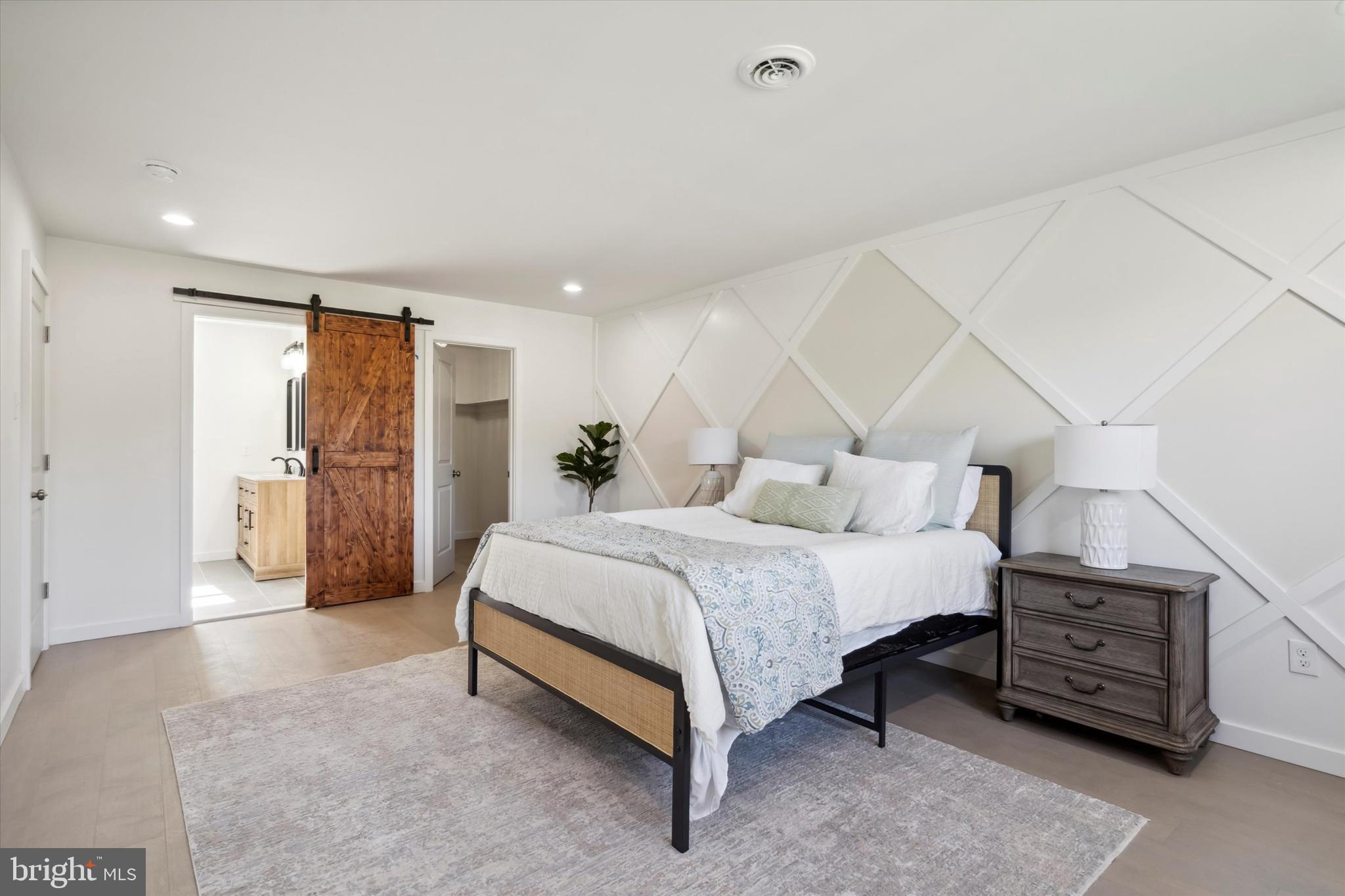 174 Lark Dr