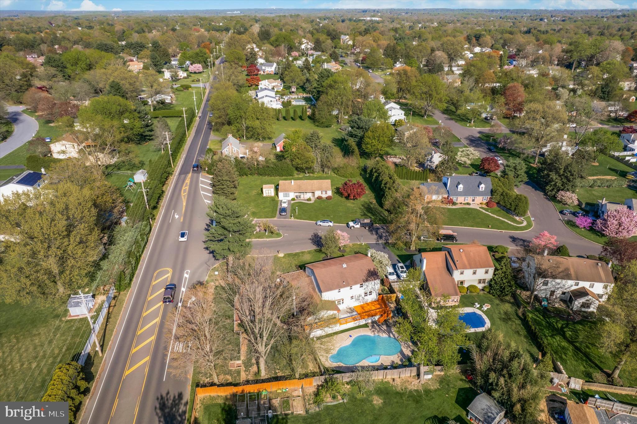 174 Lark Dr