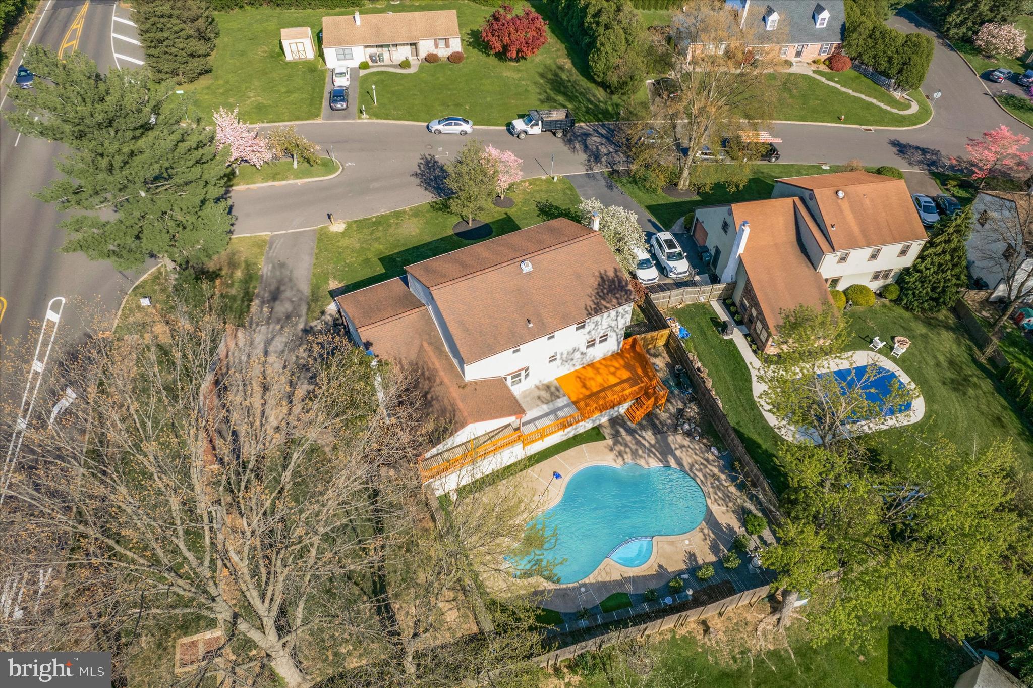174 Lark Dr