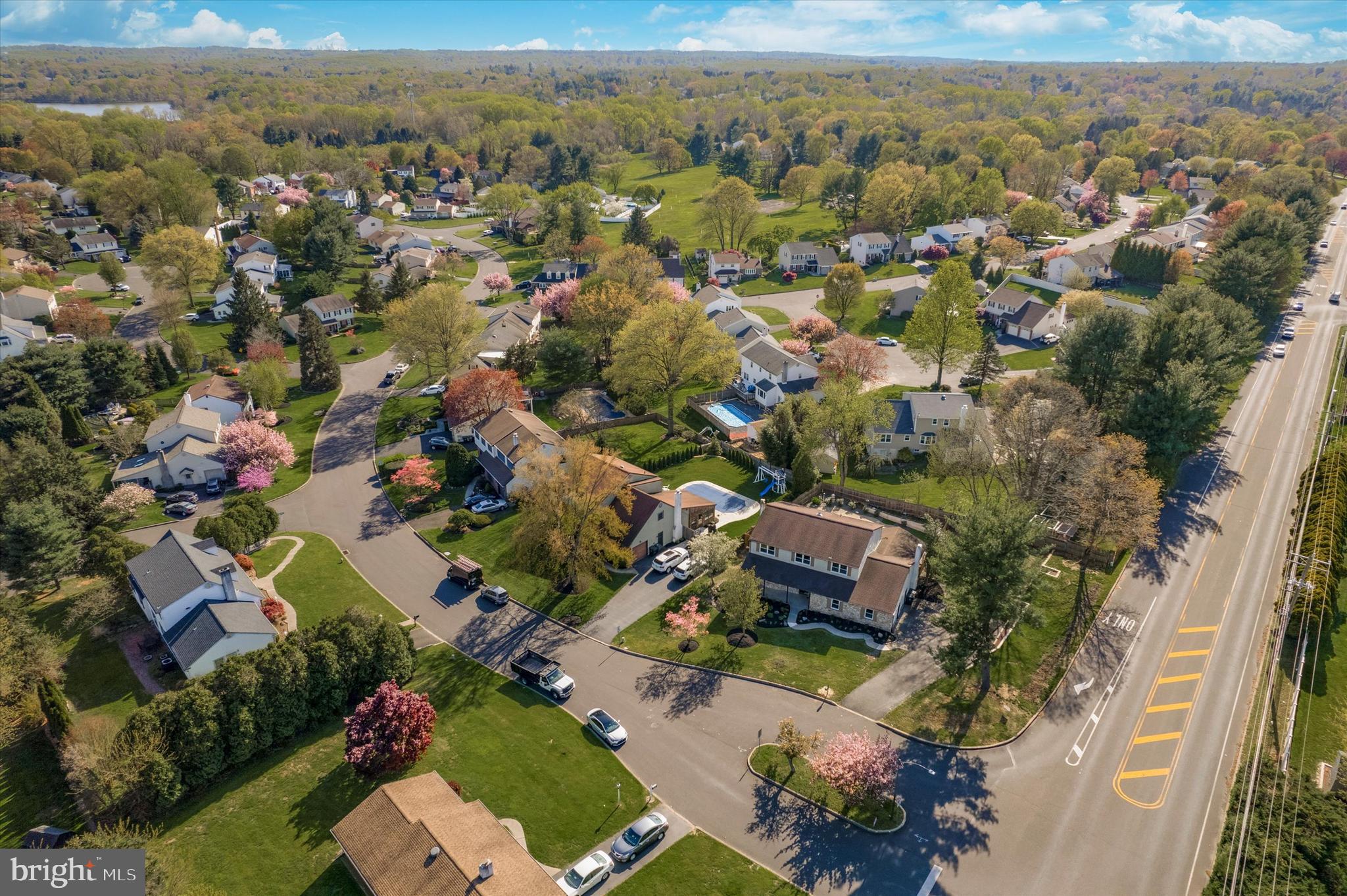 174 Lark Dr