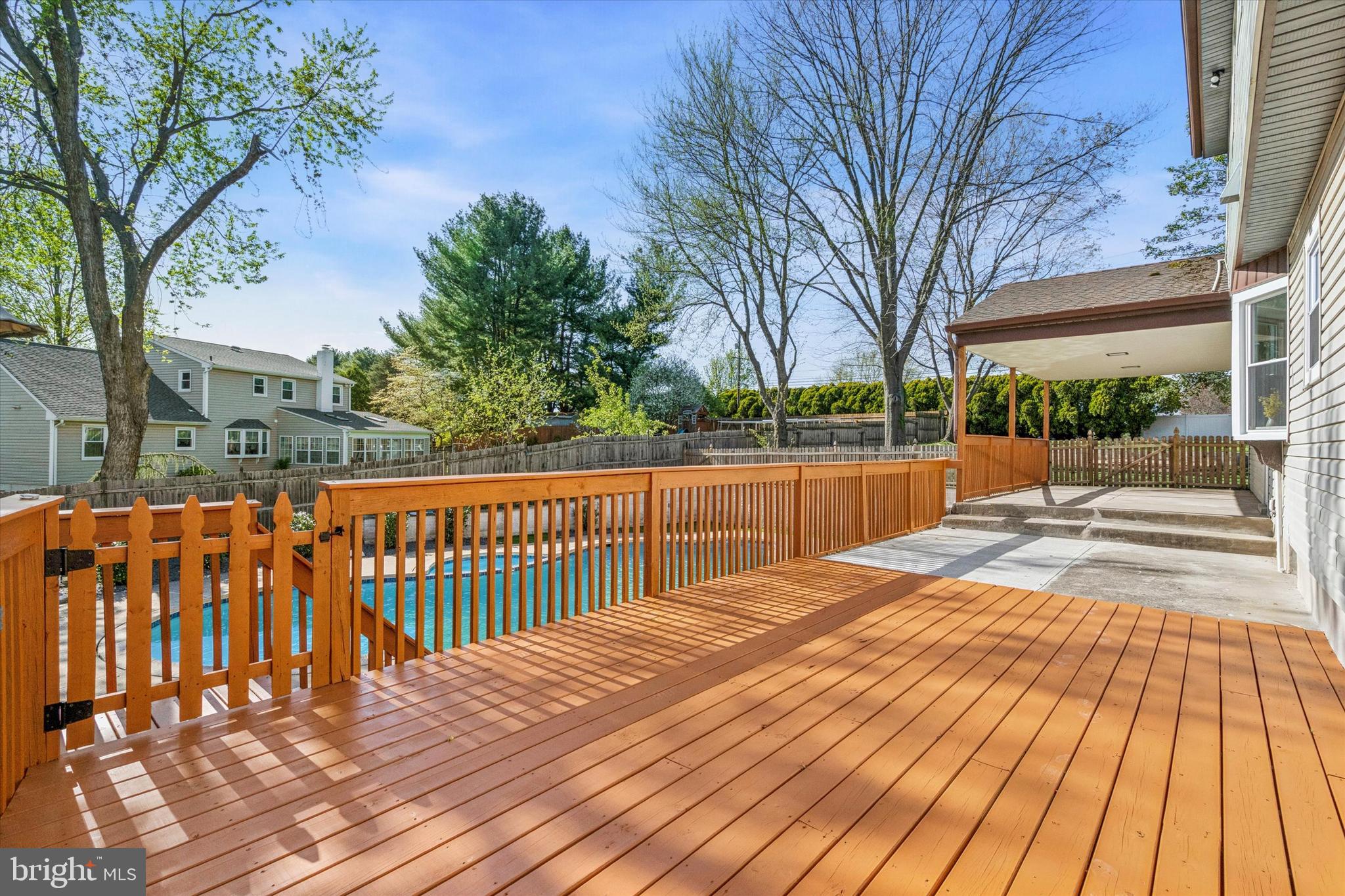 174 Lark Dr