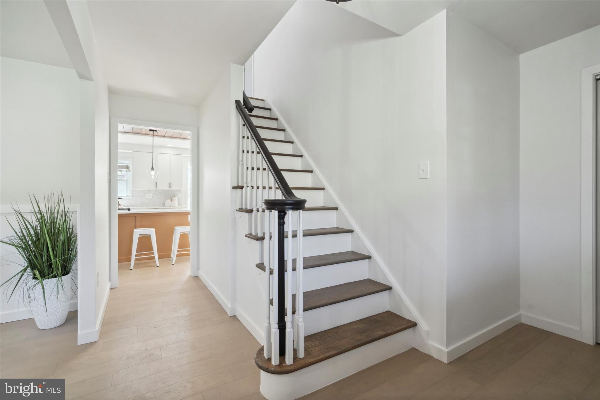 174 Lark Dr
