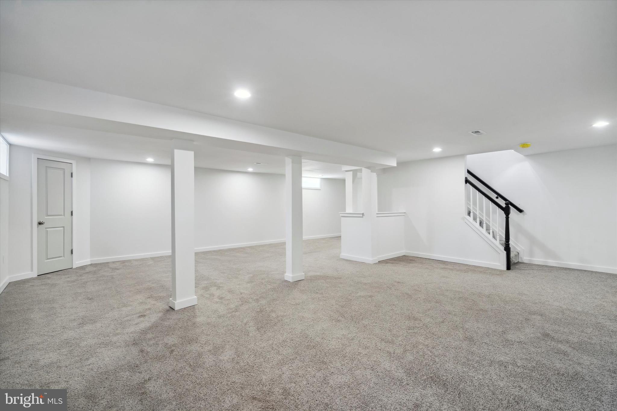 174 Lark Dr