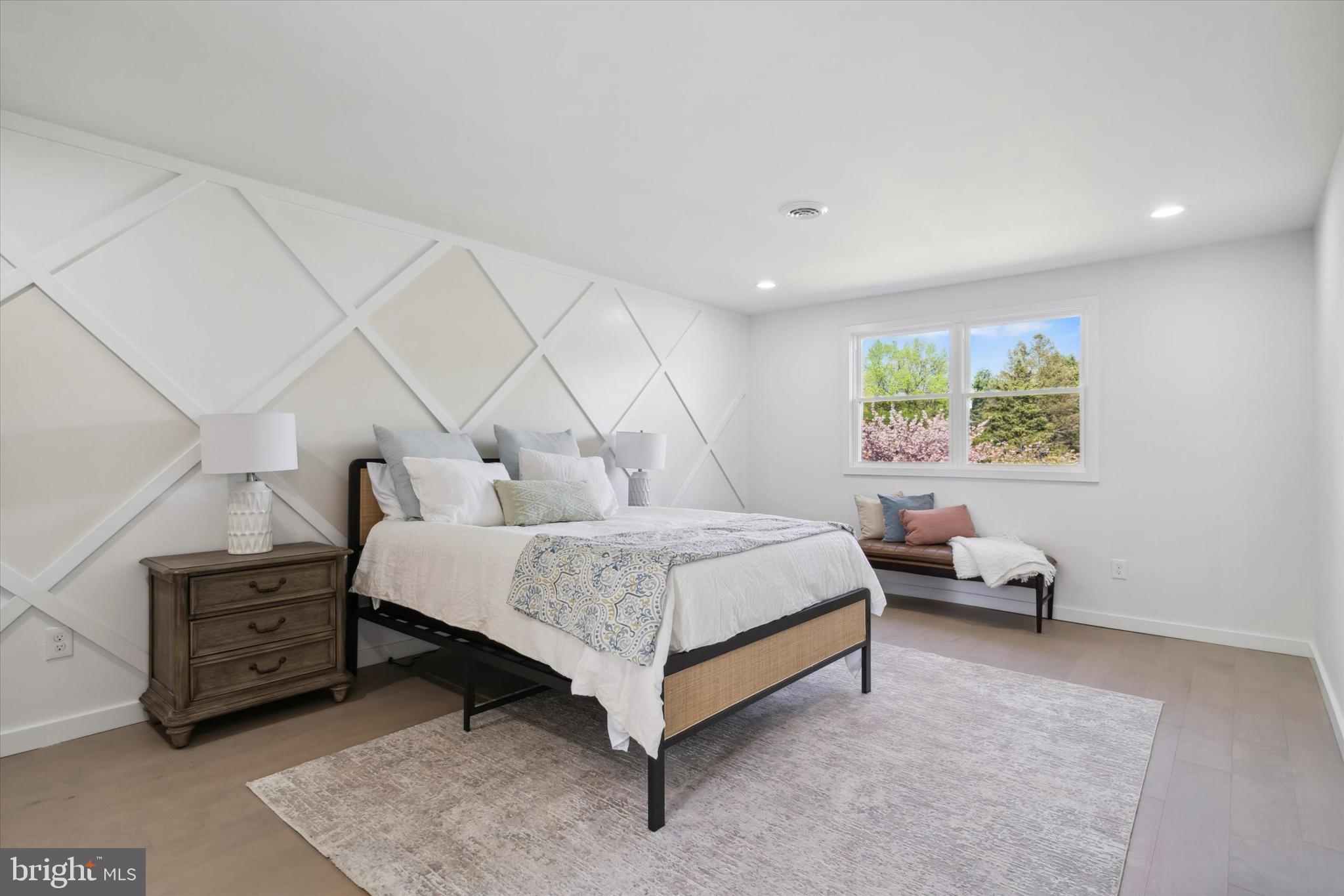 174 Lark Dr