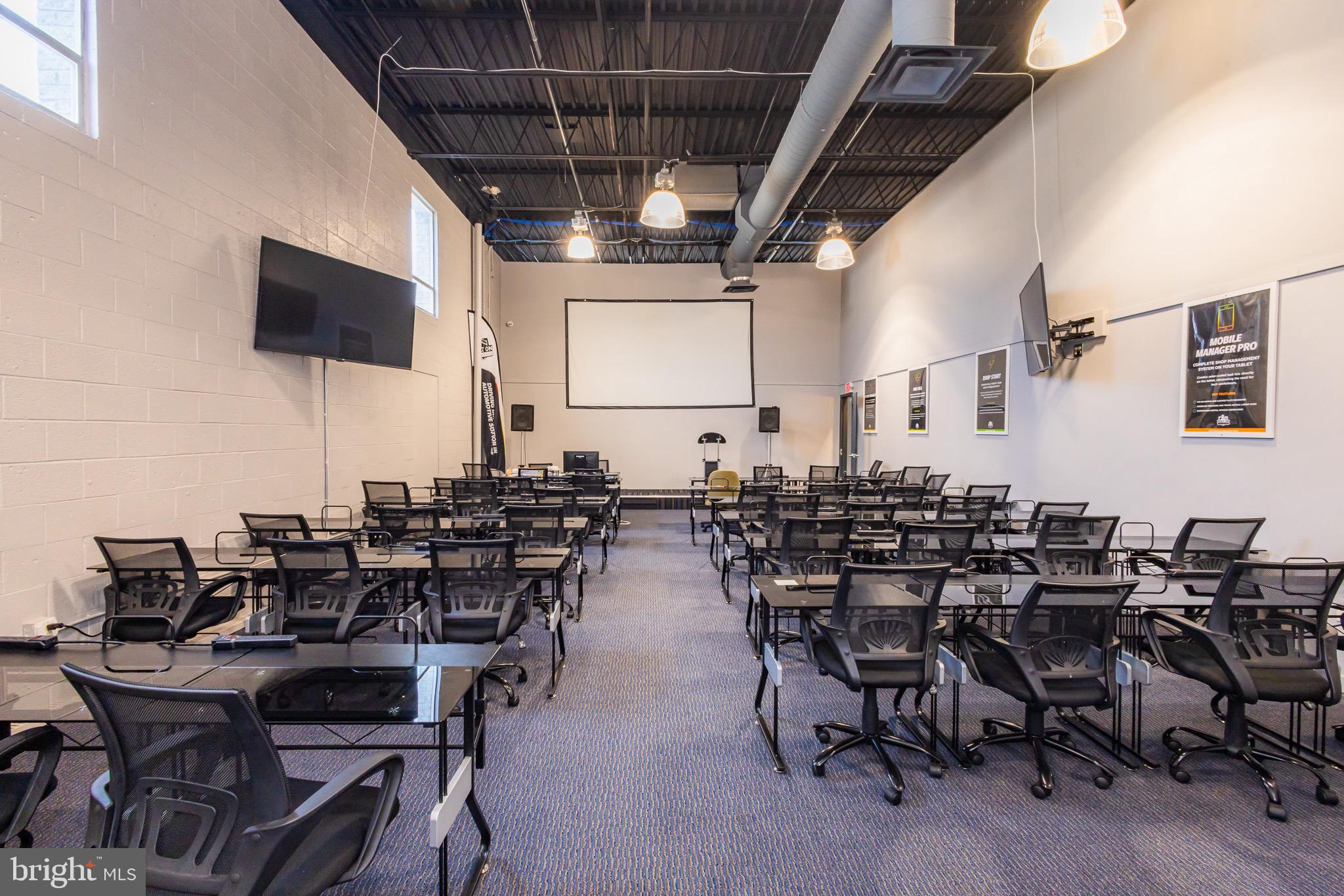 1105 Industrial Blvd