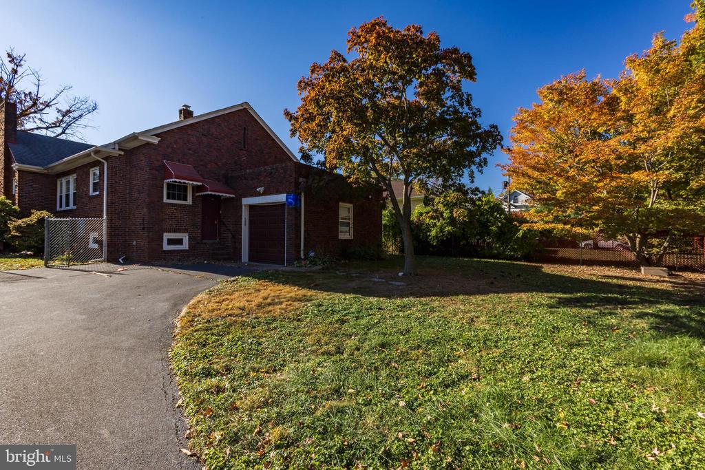 480 Harper Ave