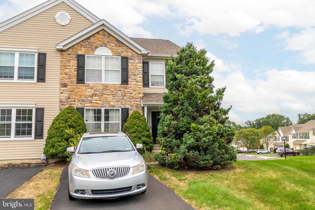 361 CEDAR WAXWING DRIVE