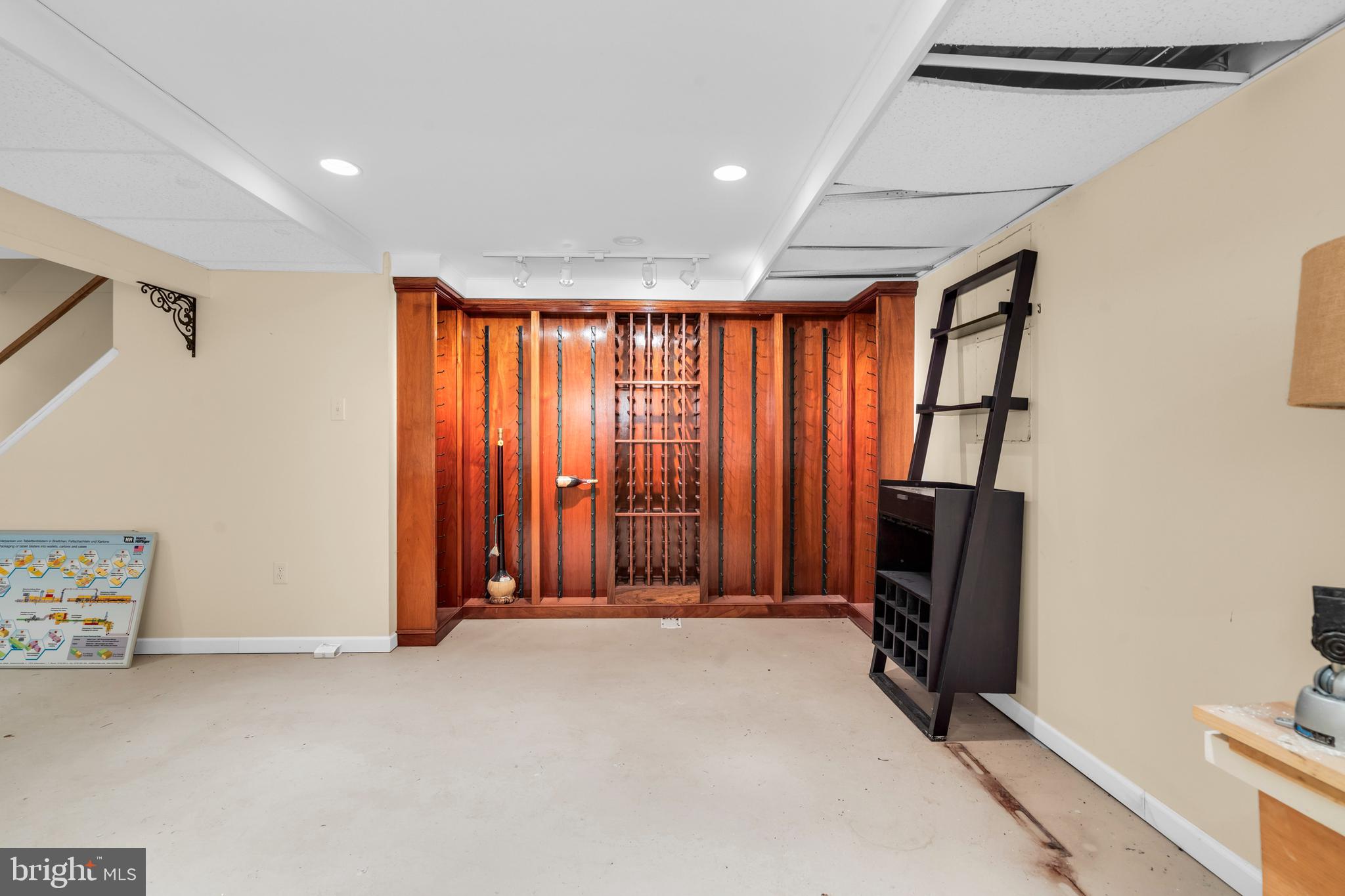 46 PINEVALE ROAD