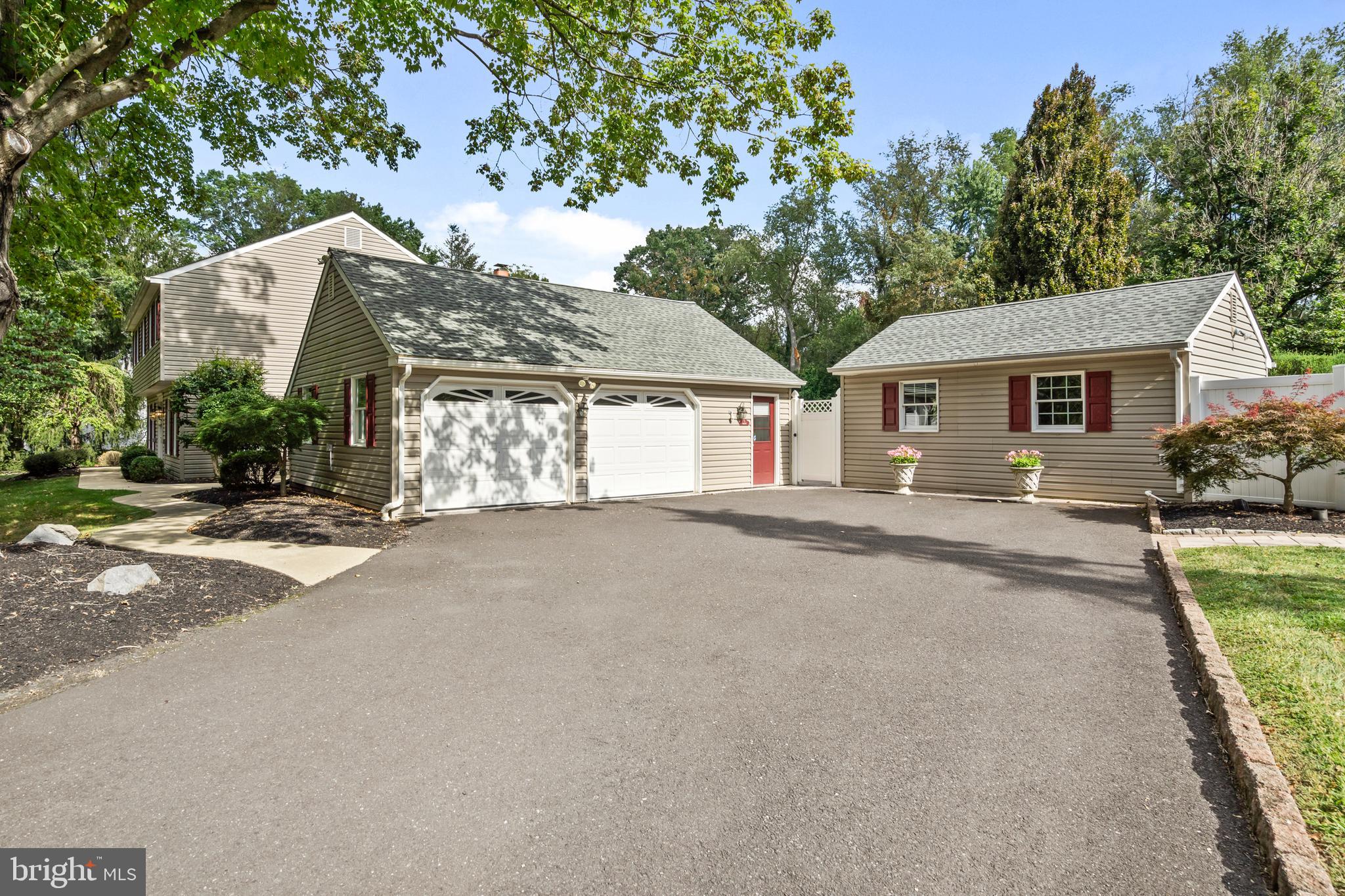 46 PINEVALE ROAD