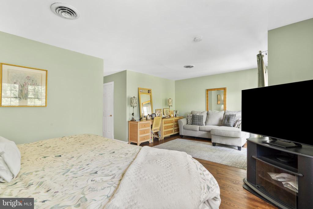 5 SUTPHIN PINES