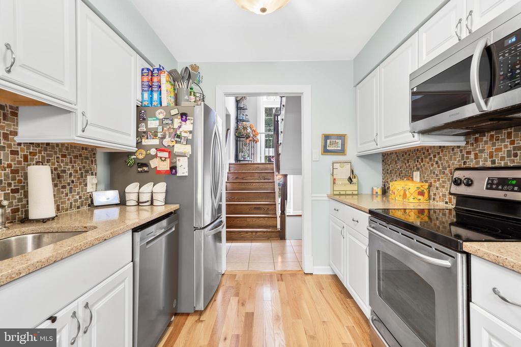 5 SUTPHIN PINES
