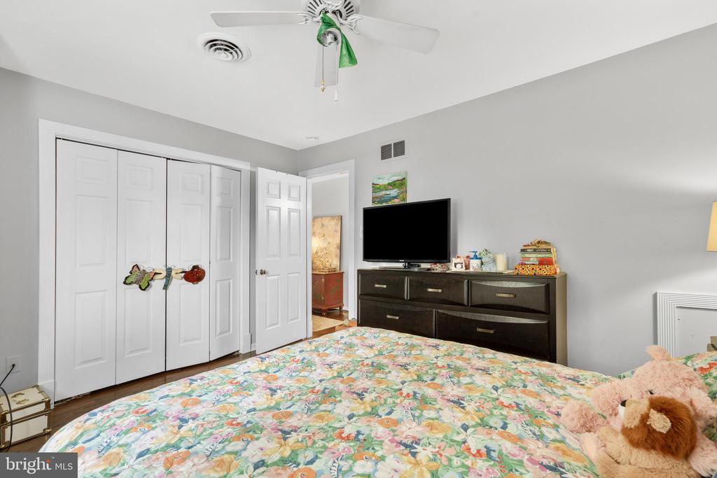 5 SUTPHIN PINES