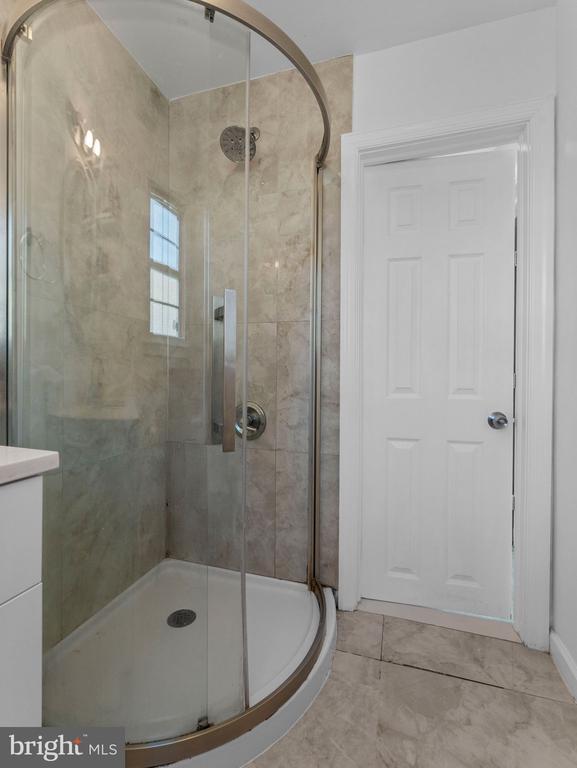 3517 ROCKVIEW DRIVE