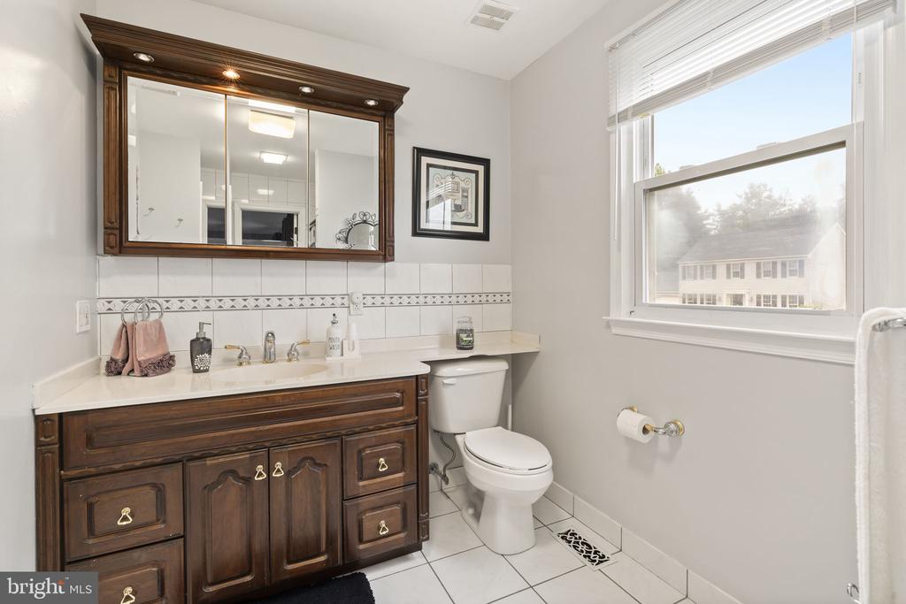 258 WOODLAKE DRIVE