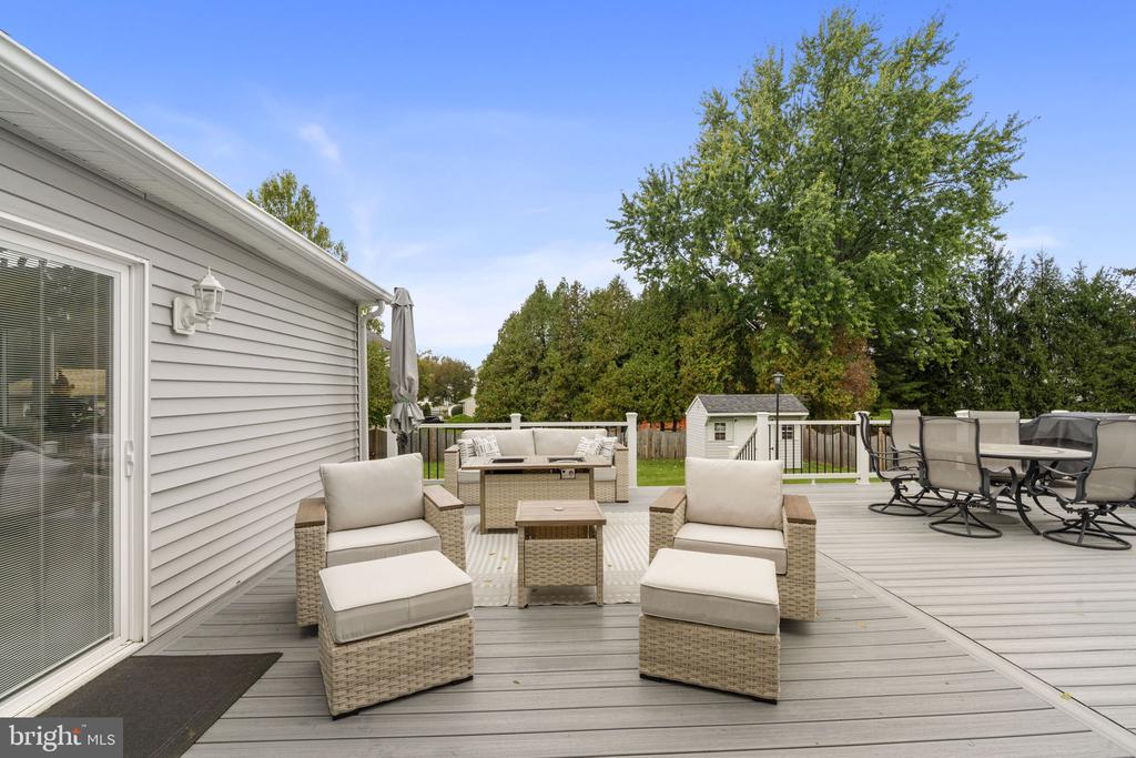 258 WOODLAKE DRIVE