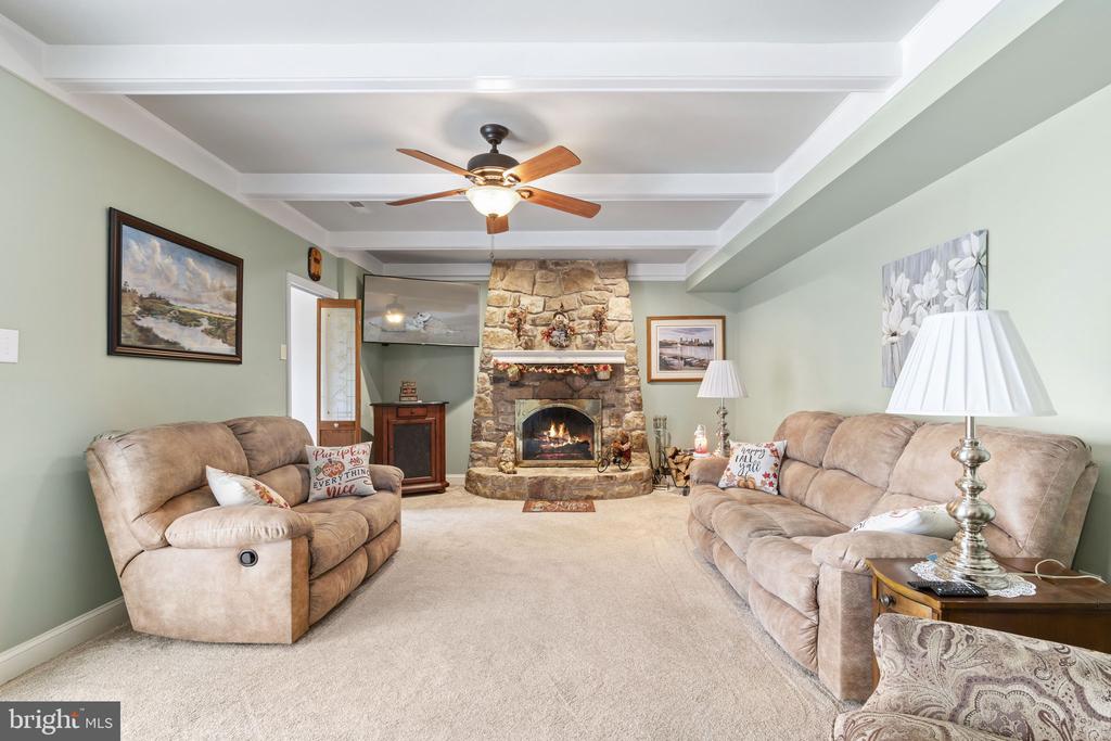 258 WOODLAKE DRIVE