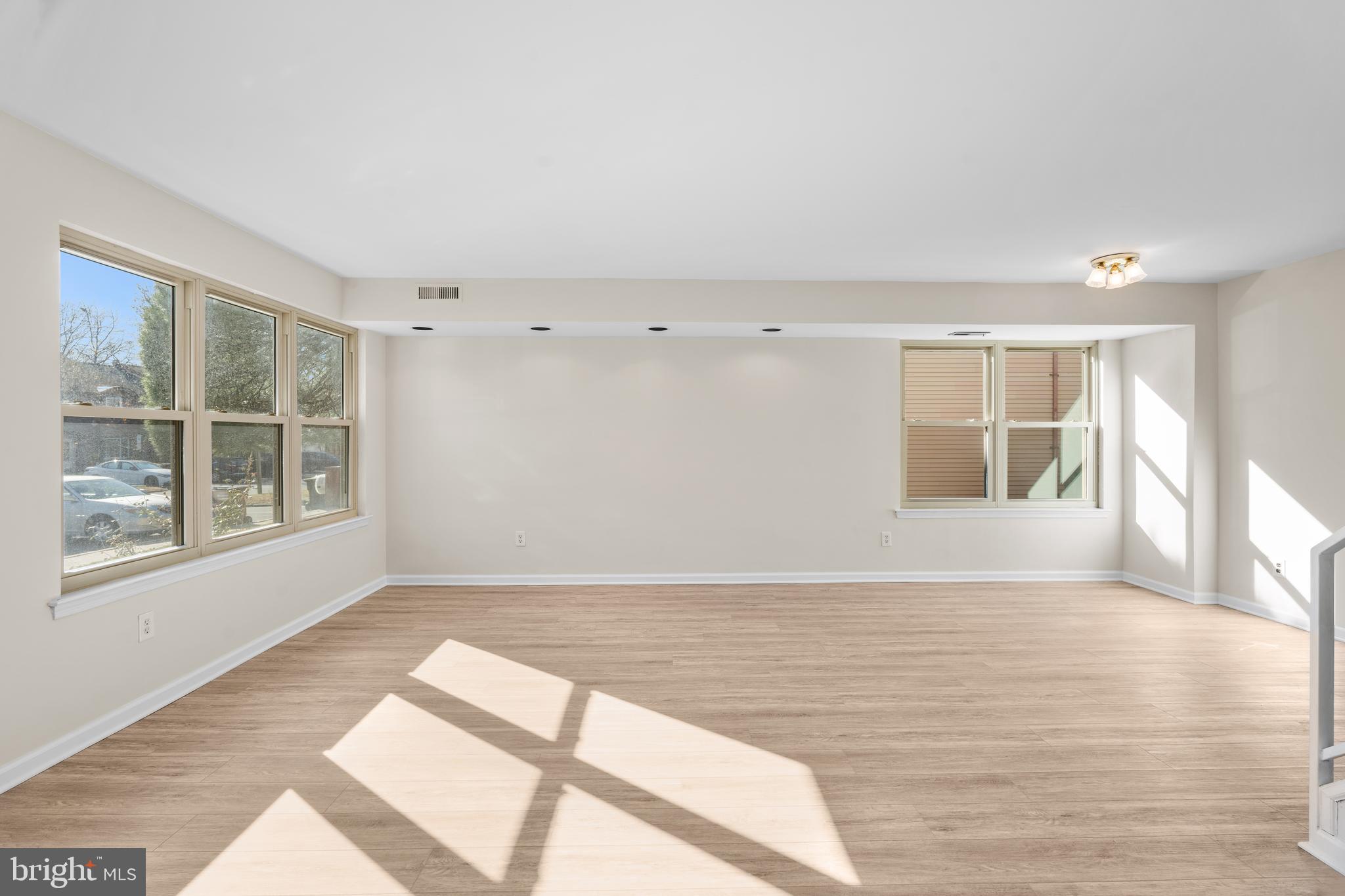 3964 BAINBRIDGE COURT