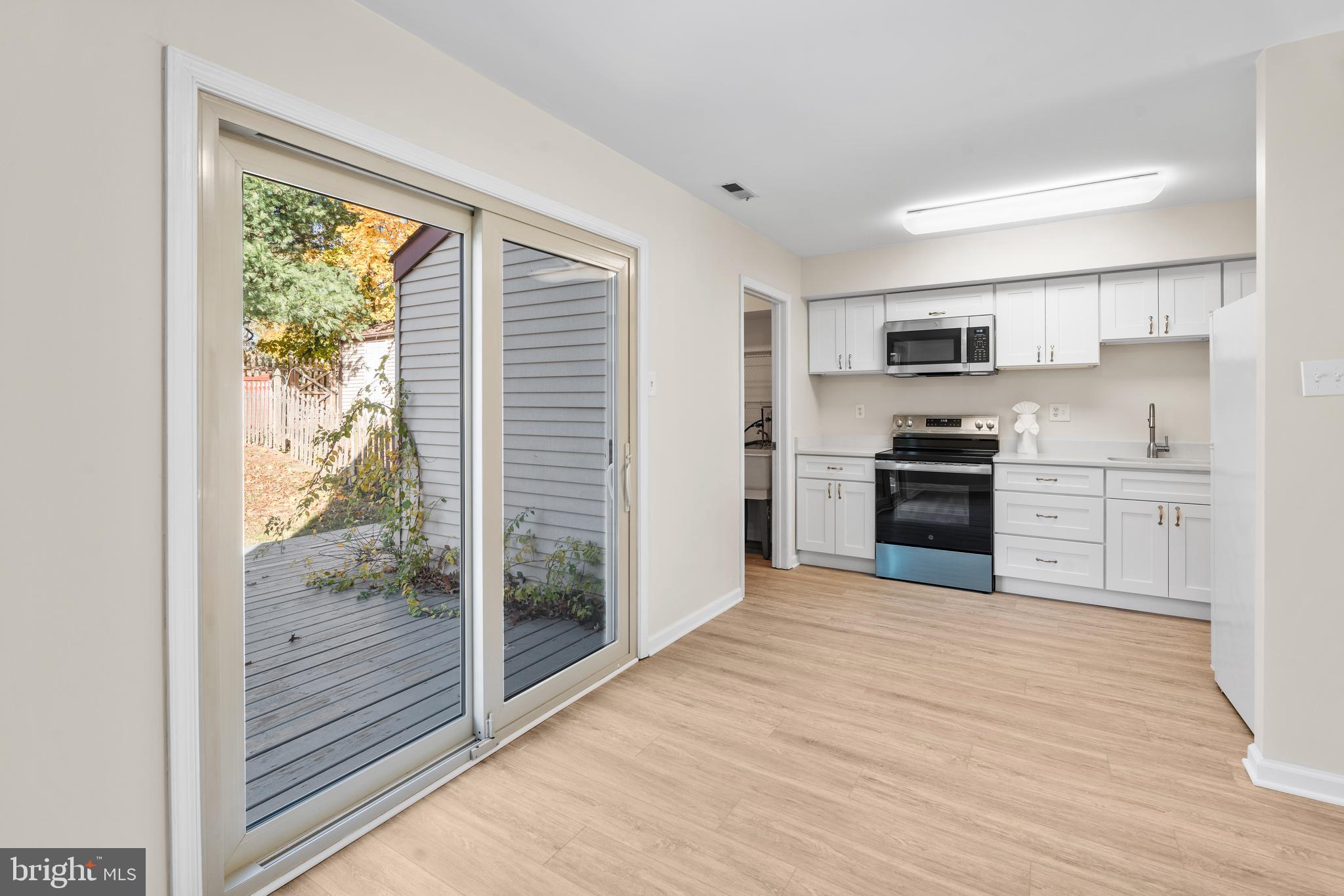 3964 BAINBRIDGE COURT