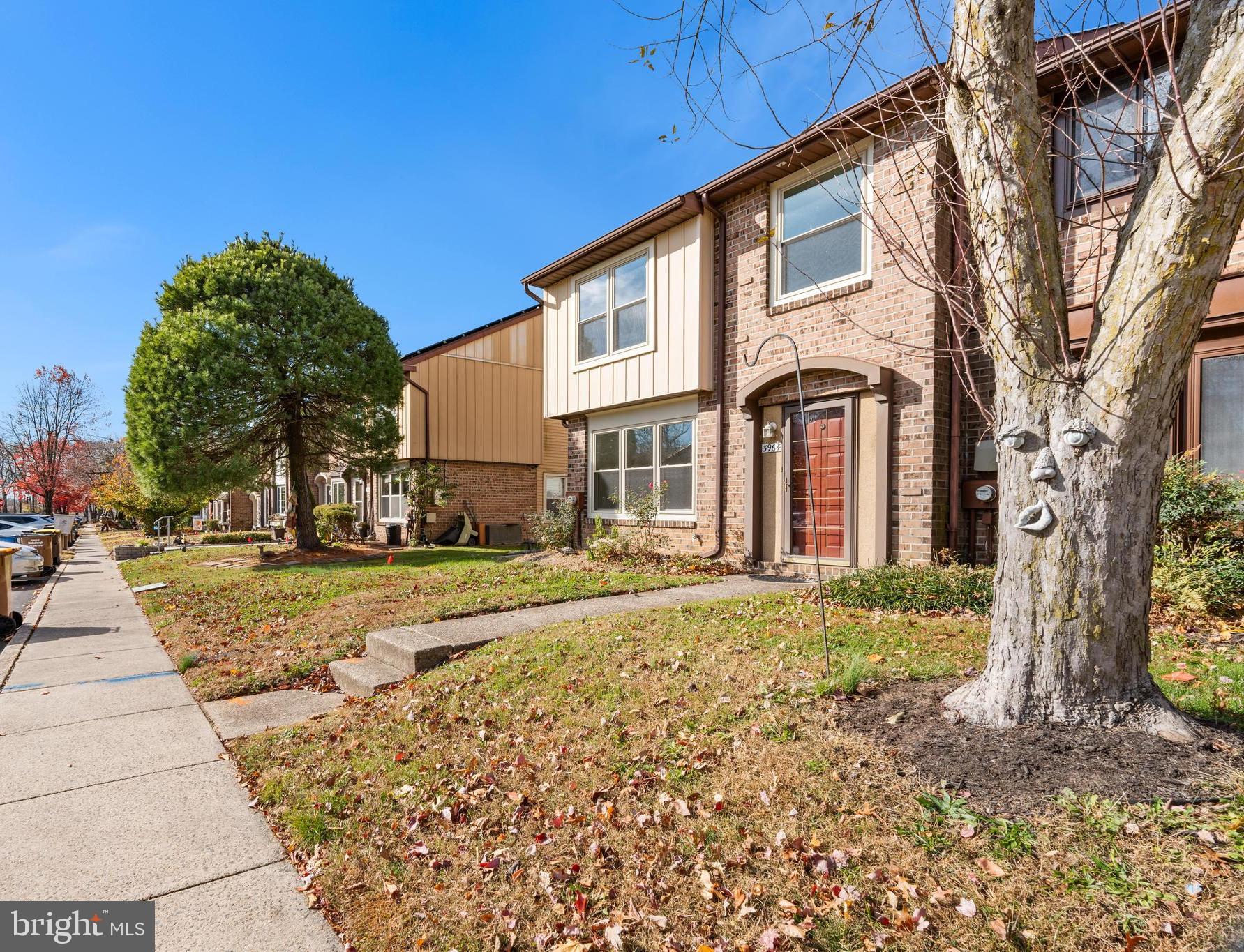 3964 BAINBRIDGE COURT