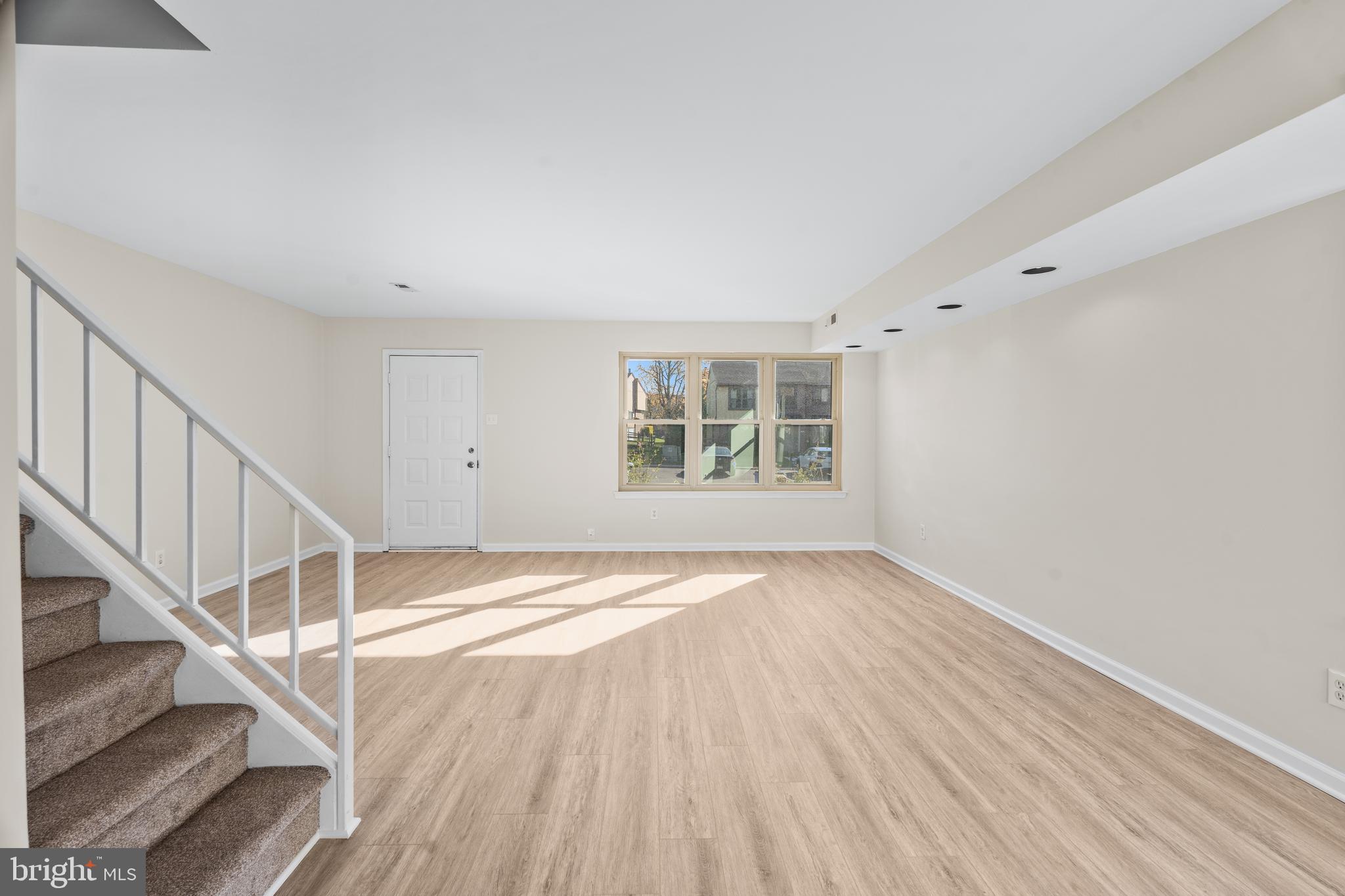 3964 BAINBRIDGE COURT