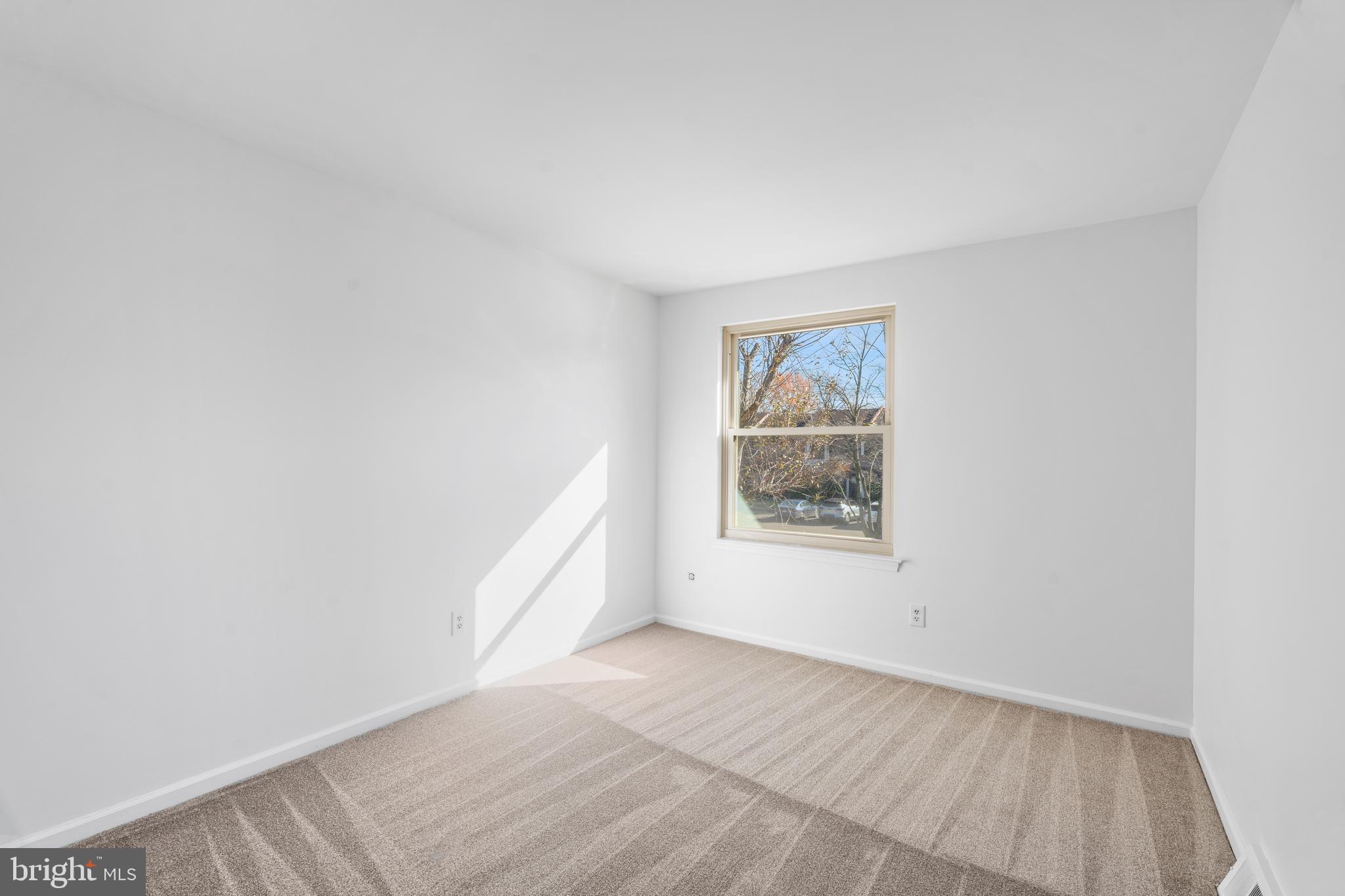 3964 BAINBRIDGE COURT