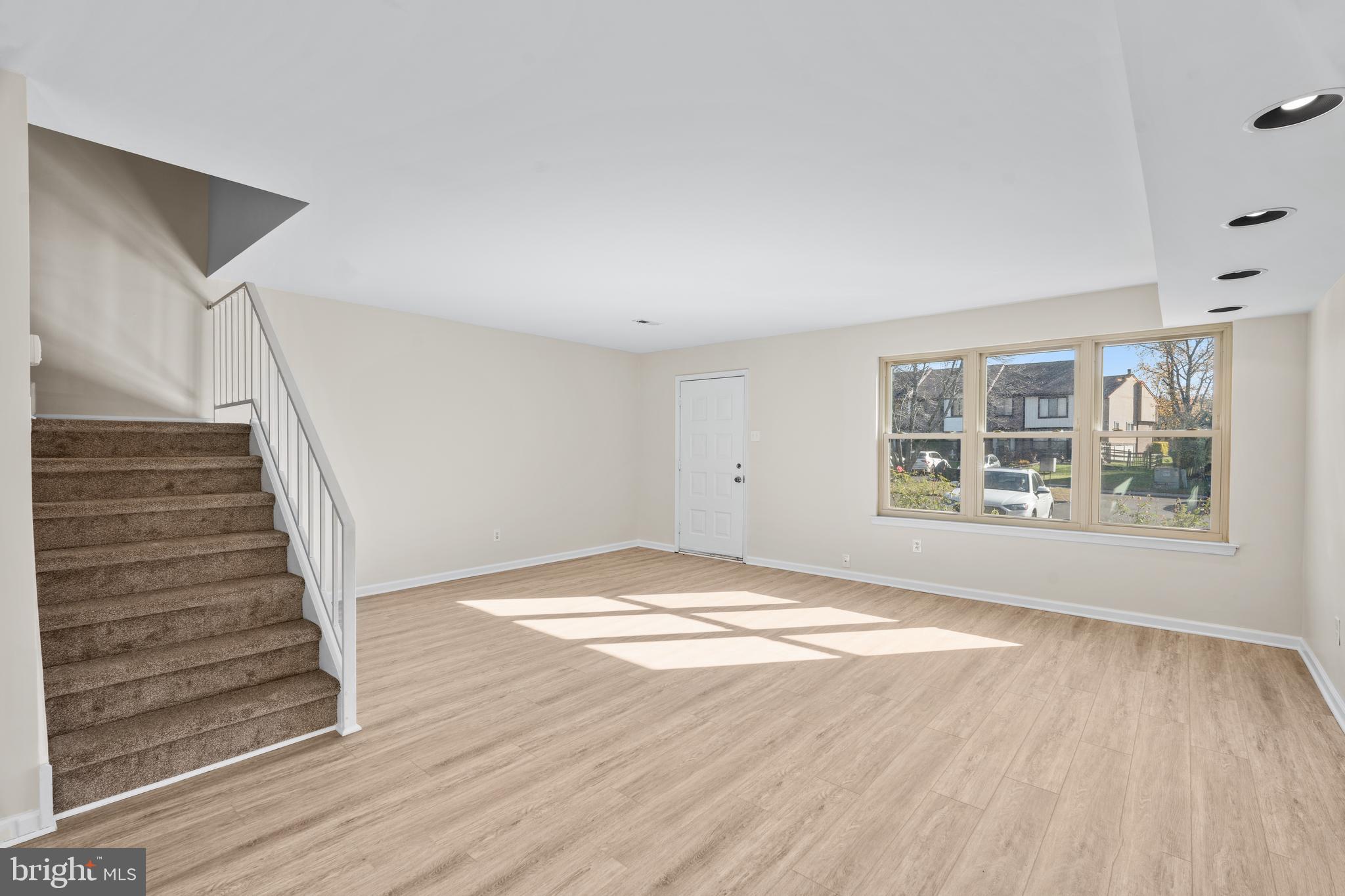 3964 BAINBRIDGE COURT